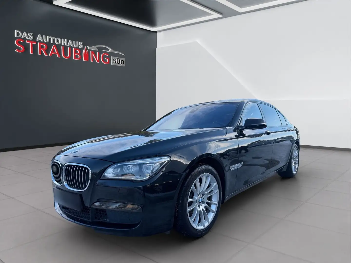 BMW 750 Li xDrive M SPORT*FACELIFT*HUD*SOFT*MASSAGE* Schwarz - 2