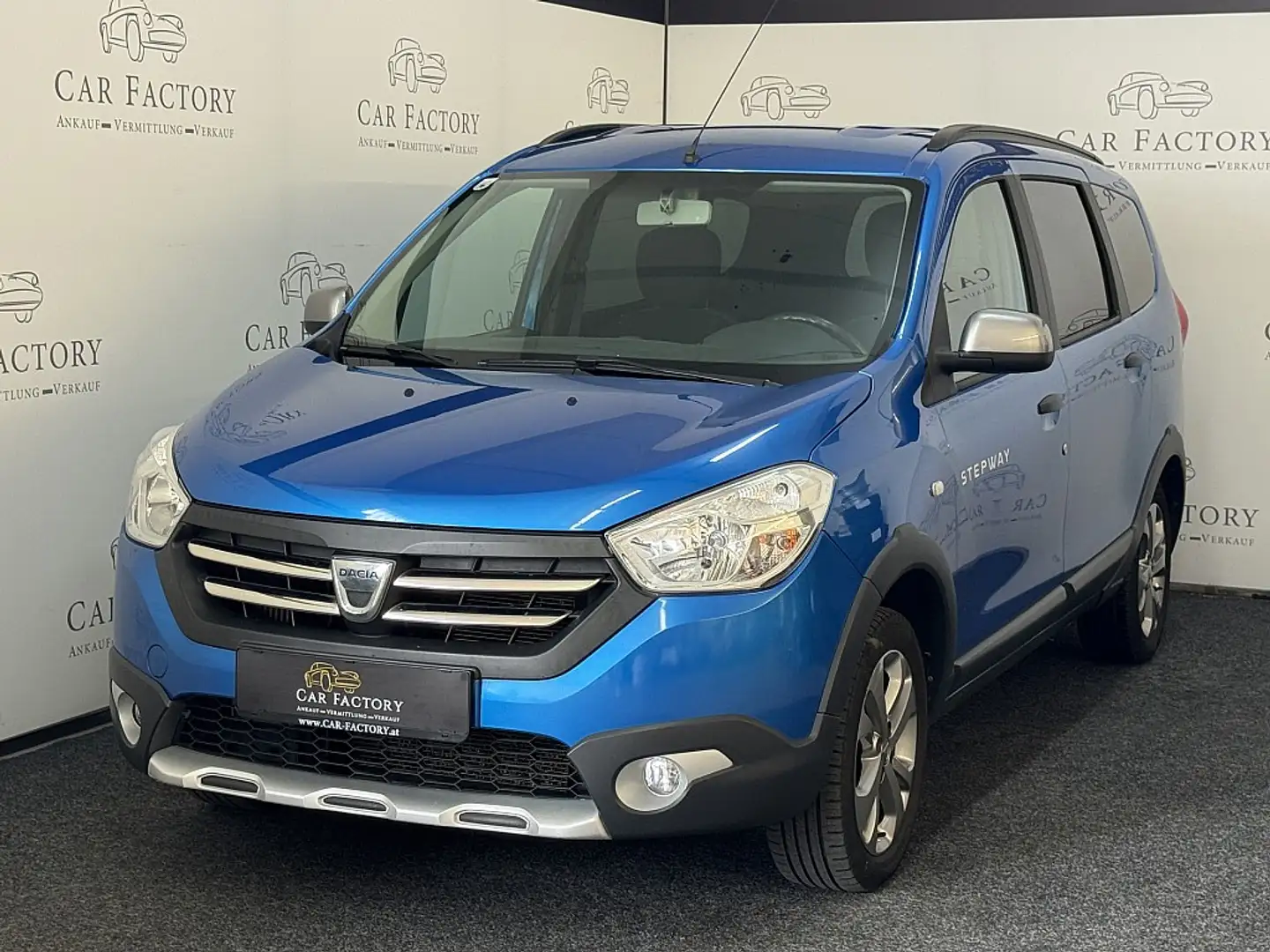 Dacia Lodgy Stepway dCi 110 S&S Blauw - 1