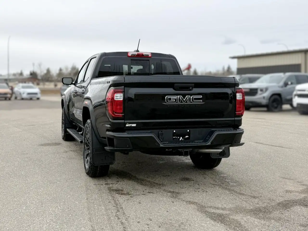 GMC Canyon снимка GMC Canyon