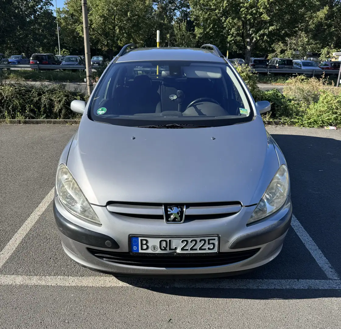 Peugeot 307 SW 110 - 1