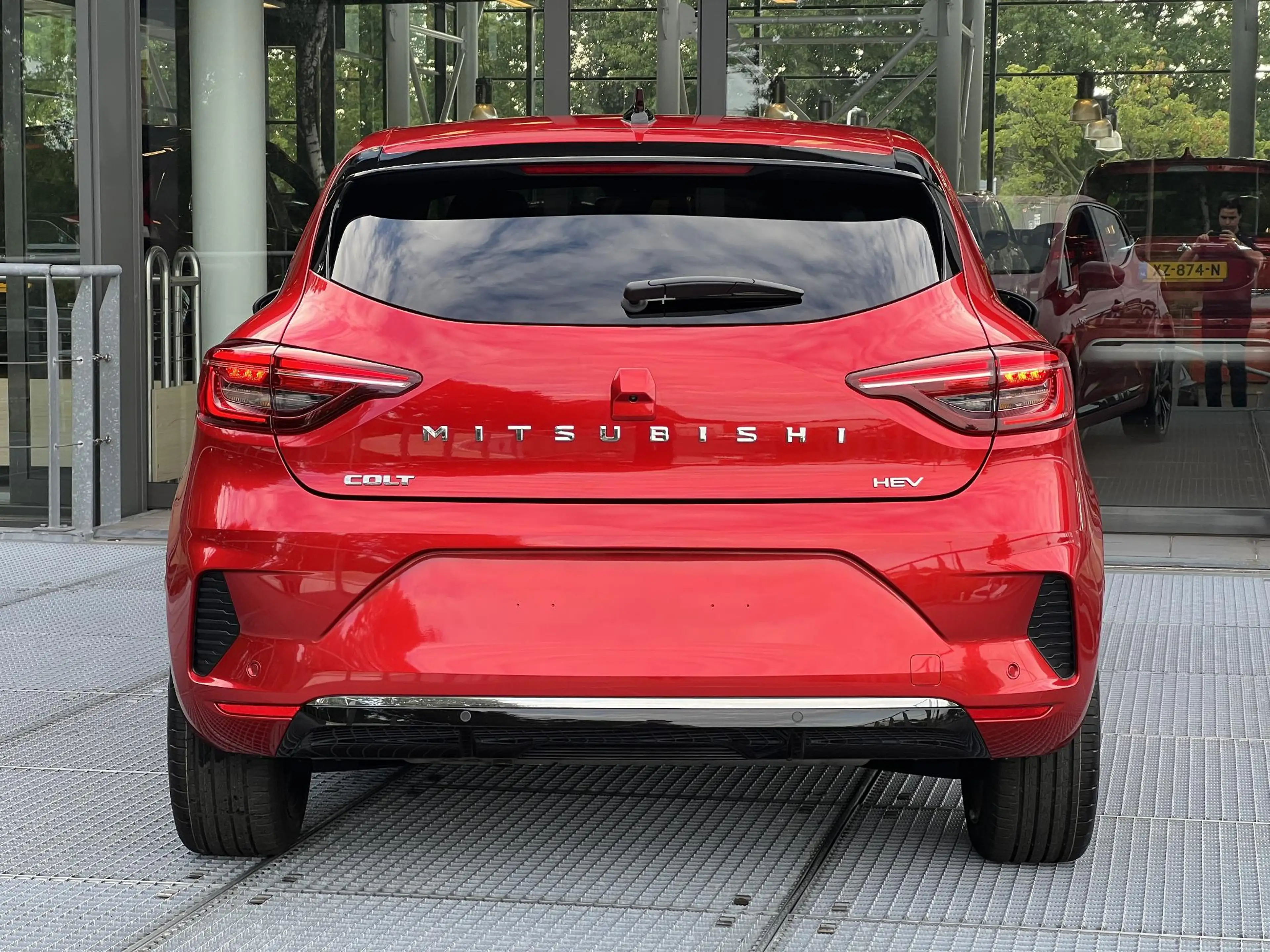 Mitsubishi Colt 1.6 HEV Intense+ Afneembare trekhaak — photo 21
