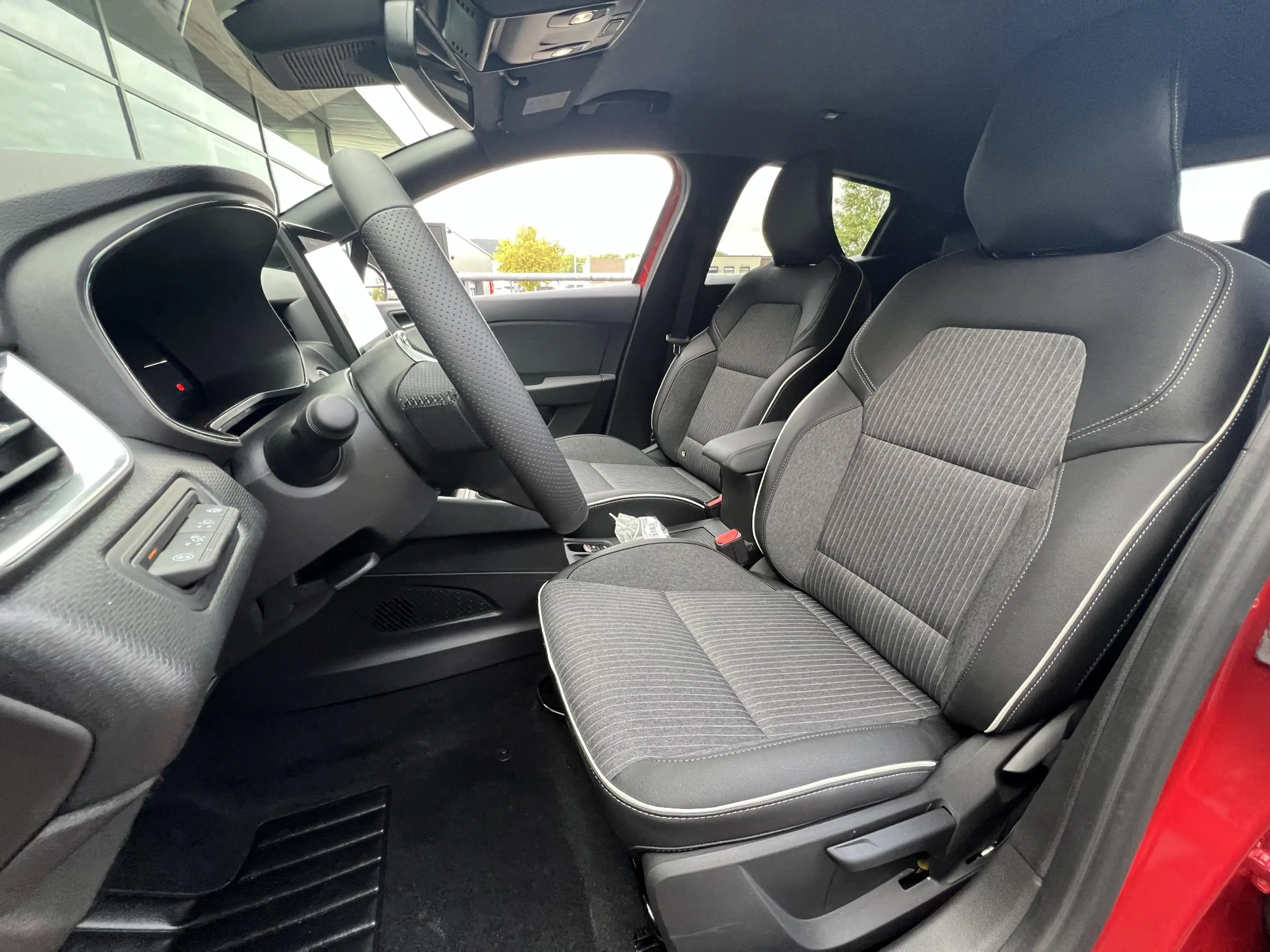 Mitsubishi Colt 1.6 HEV Intense+ Afneembare trekhaak — photo 7