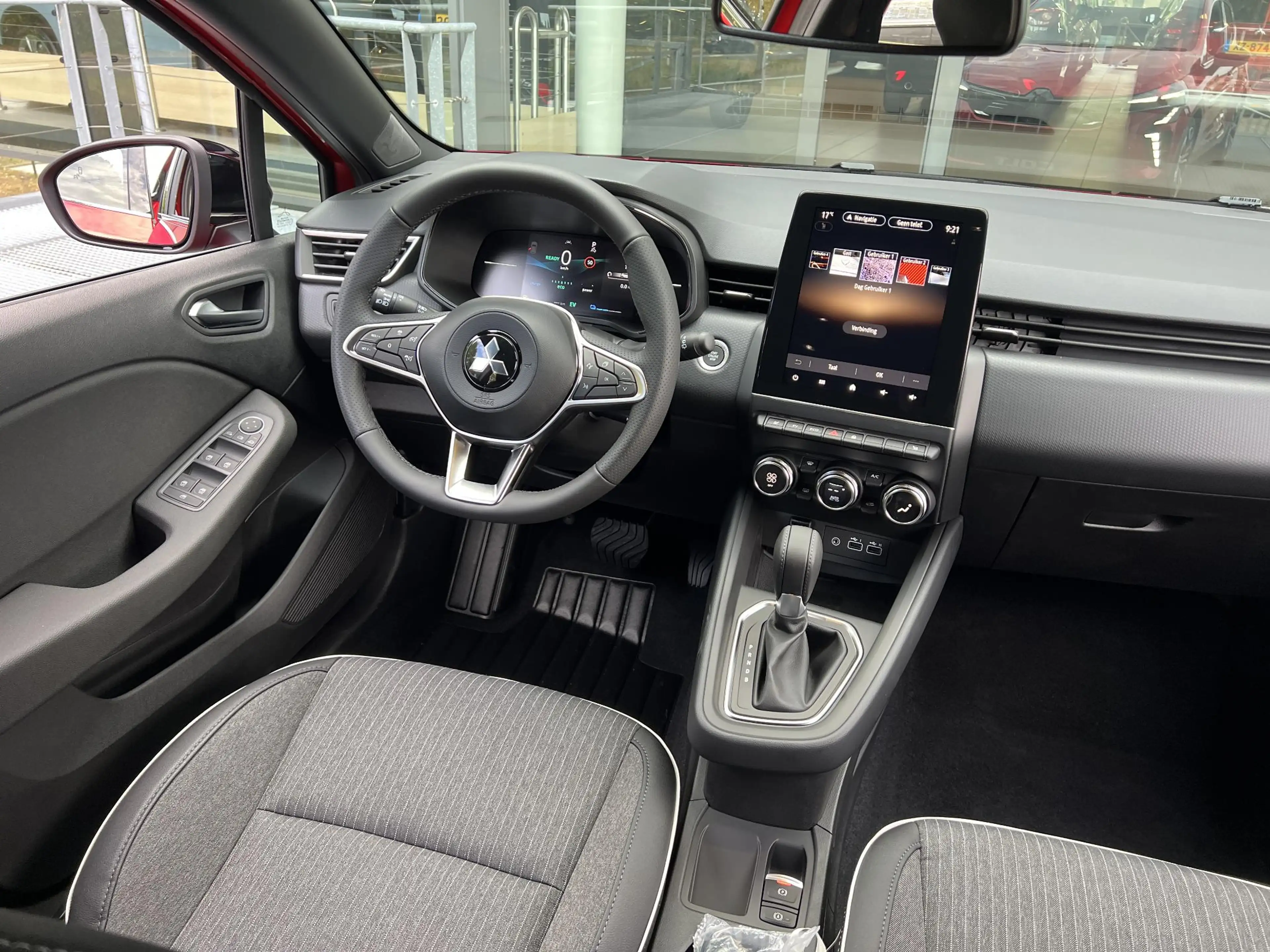 Mitsubishi Colt 1.6 HEV Intense+ Afneembare trekhaak — photo 32