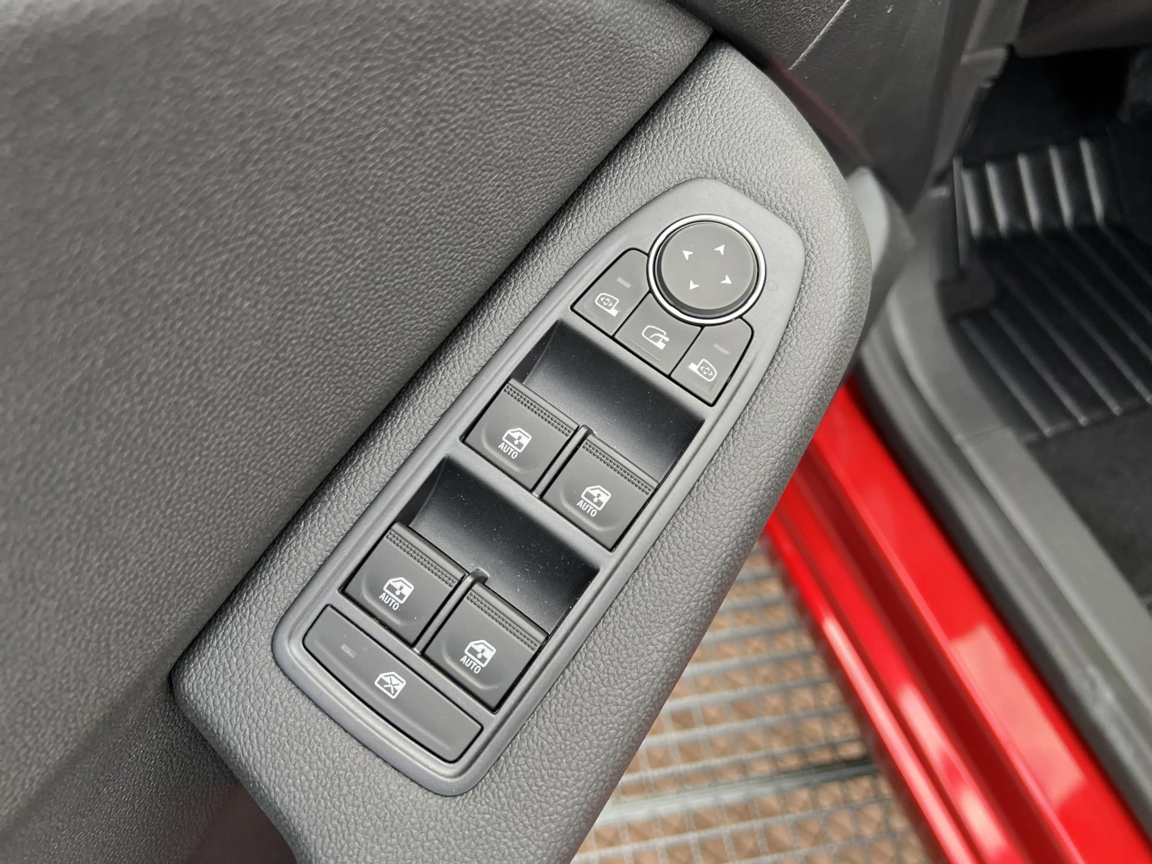Mitsubishi Colt 1.6 HEV Intense+ Afneembare trekhaak — photo 22