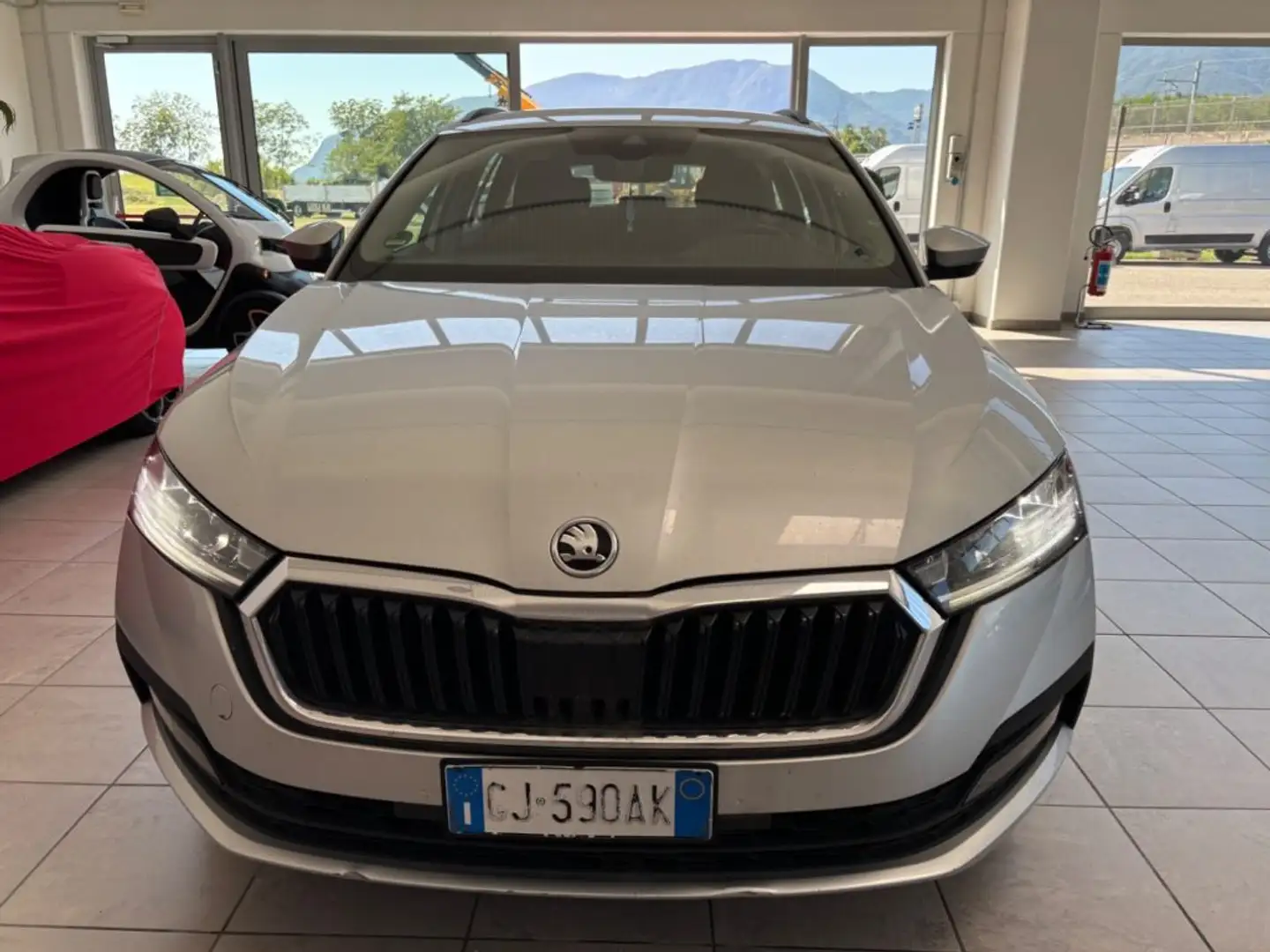 Skoda Octavia 2.0 TDI EVO SCR 150 CV DSG Executive Grau - 2