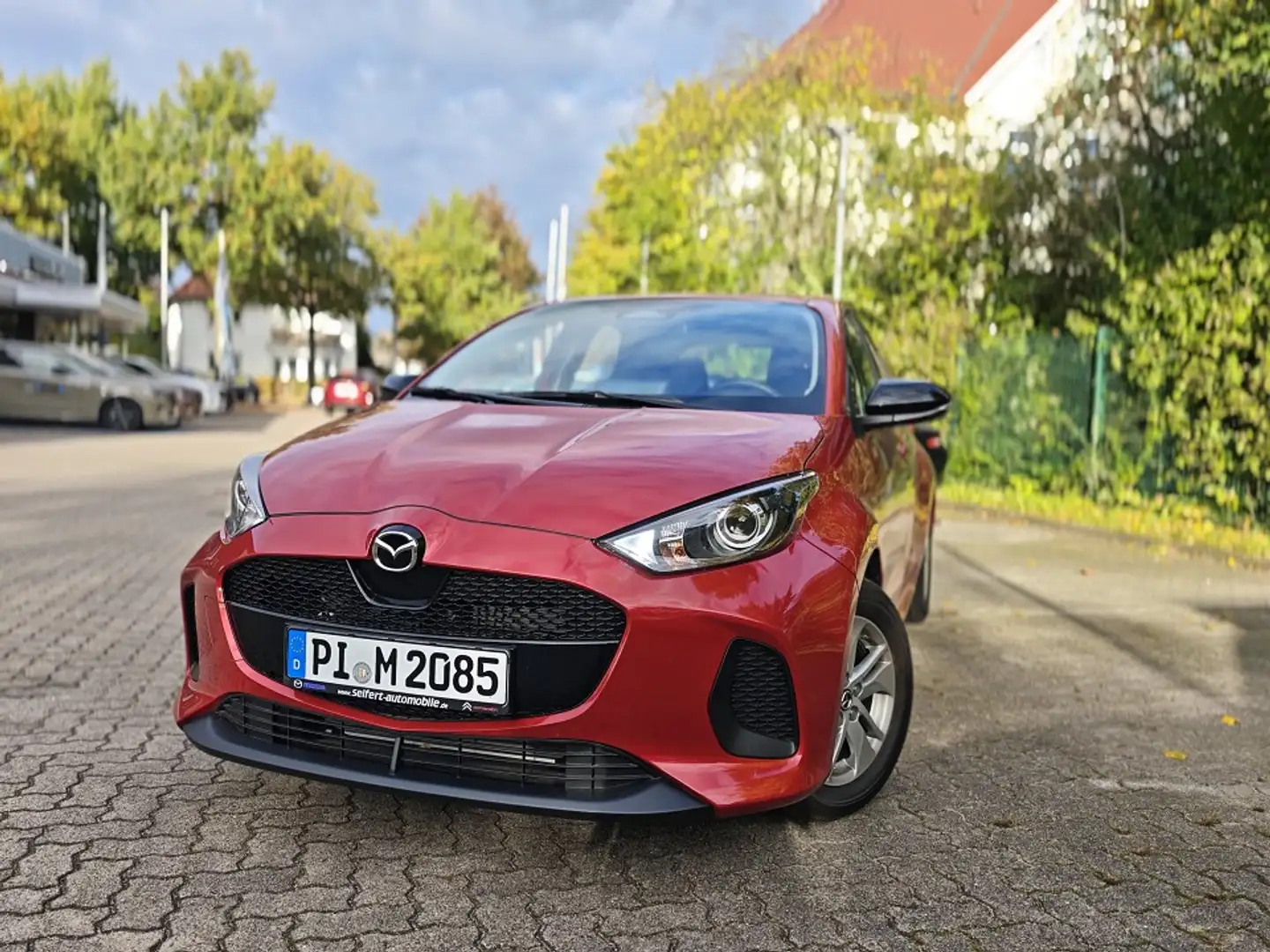 Mazda 2 Hybrid 1.5L Center-Line Rouge - 1