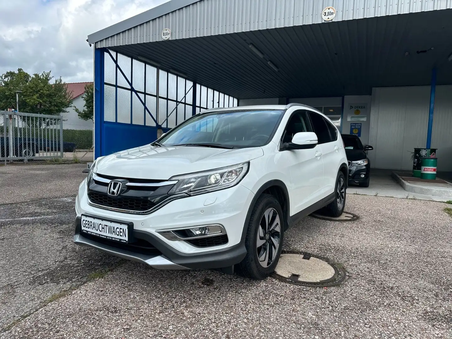 Honda CR-V Lifestyle 4WD / Navi / BiXenon / Kamera Weiß - 1