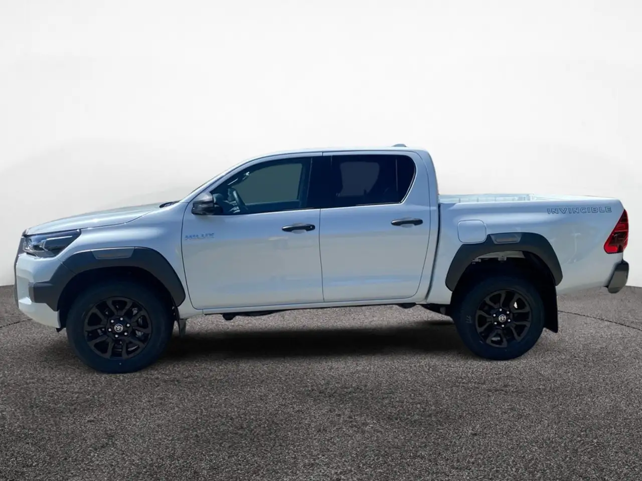Toyota Hilux 2.8 Double Cab Invincible 4x4 LED 360° 3