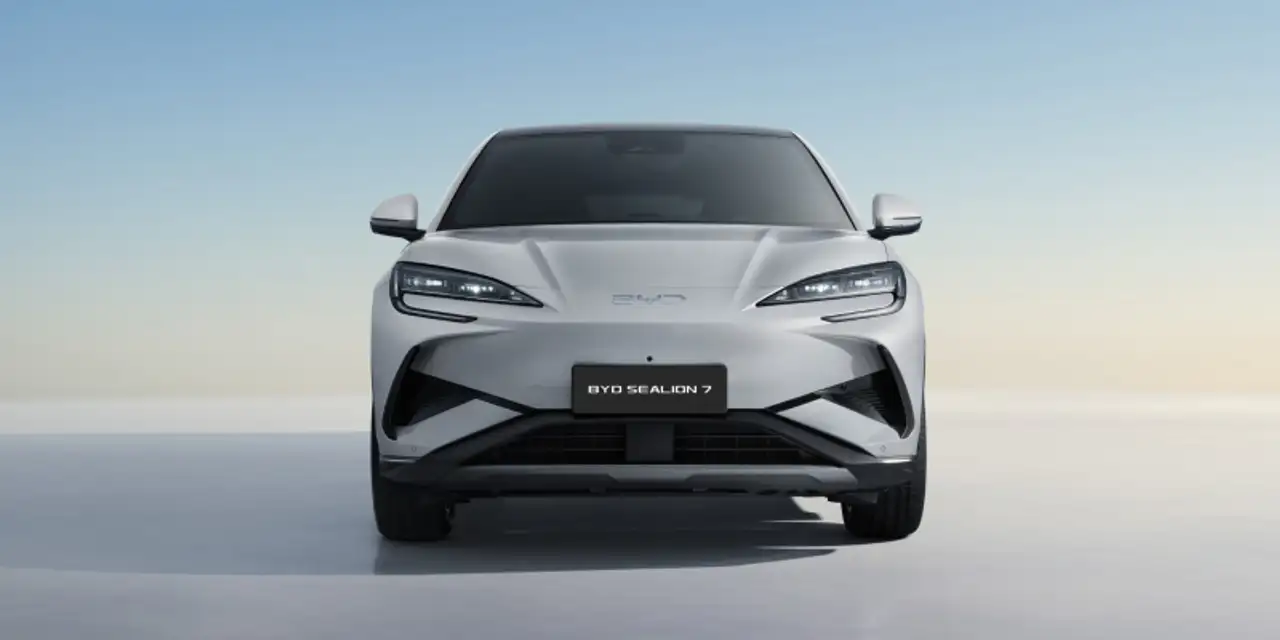 BYD SEALION 7