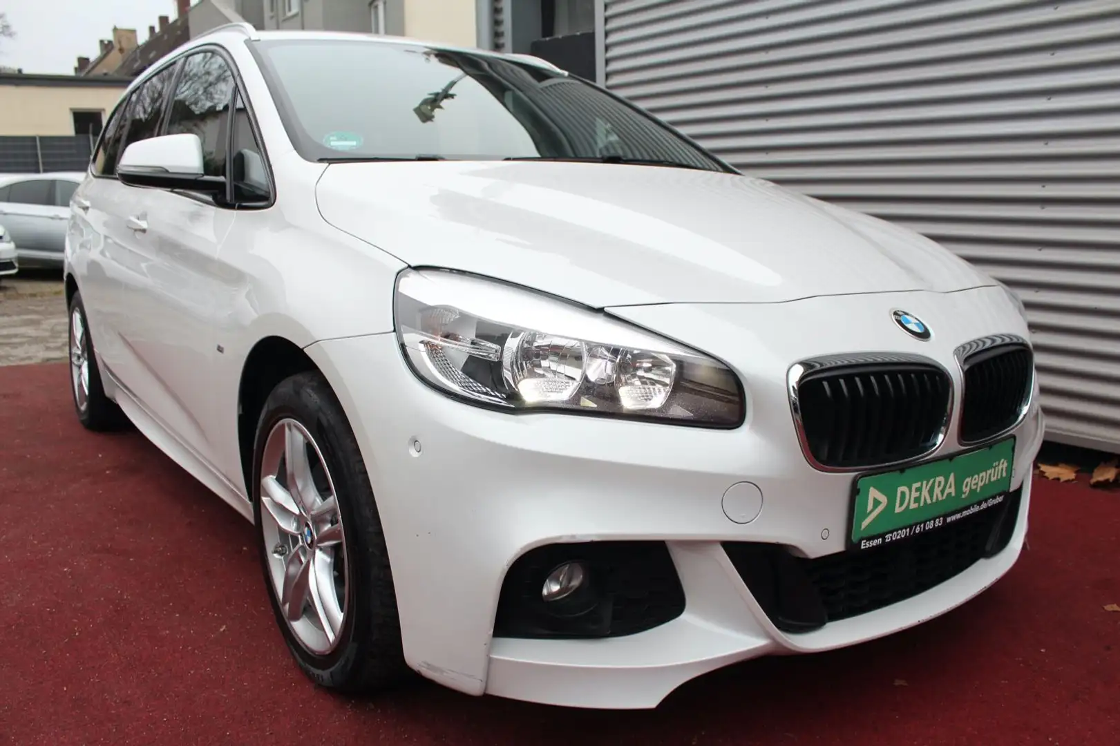 BMW 216 216i GRAN TOURER M SPORTPAKET KLIMA NAVI PDC Weiß - 2