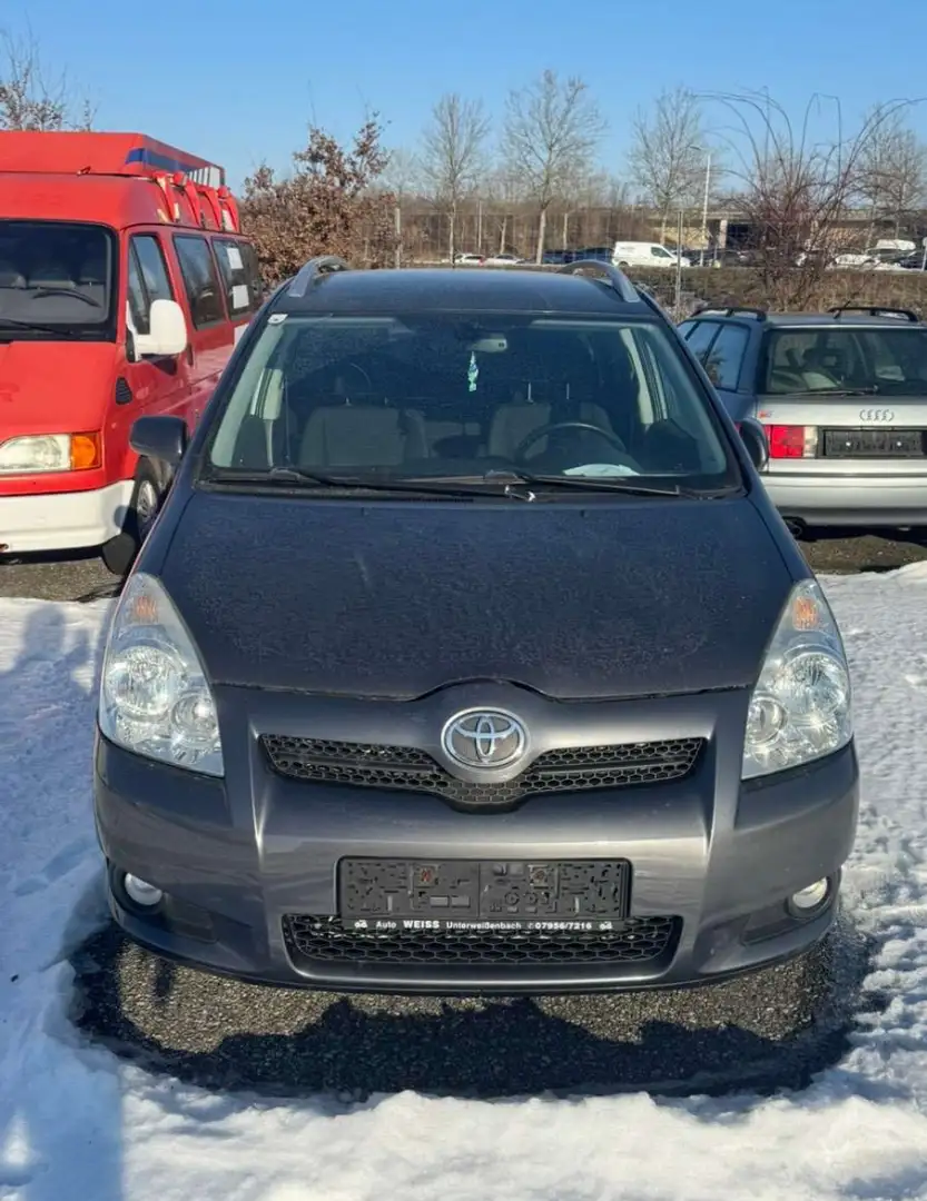 Toyota Corolla Verso Corolla Verso 2,2 D-4D 135 Linea Luna DPF Linea Luna - 1