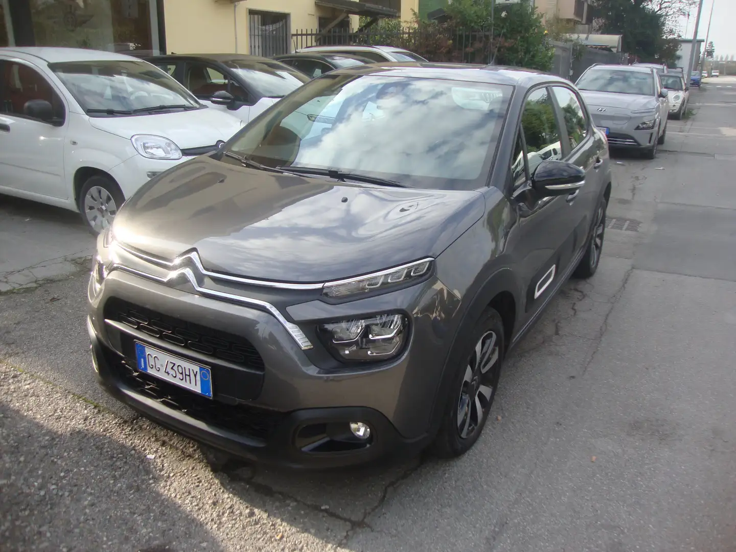 Citroen C3 1.2 puretech S&S eat6 Neopatentati Grigio - 2