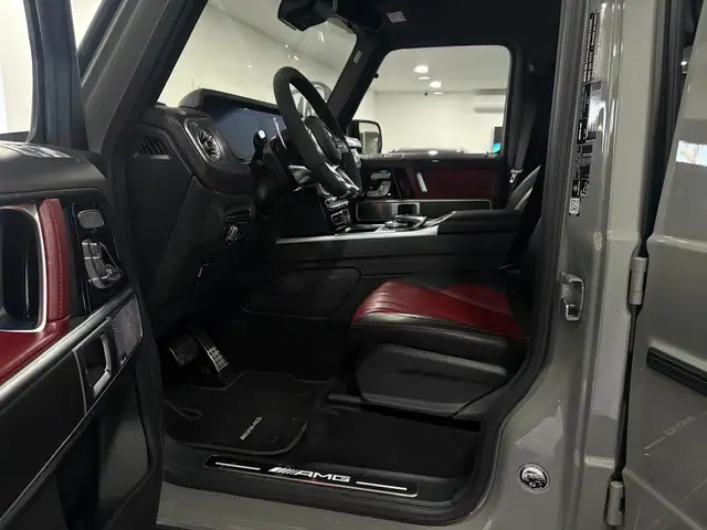 Mercedes-Benz G-Class view 12