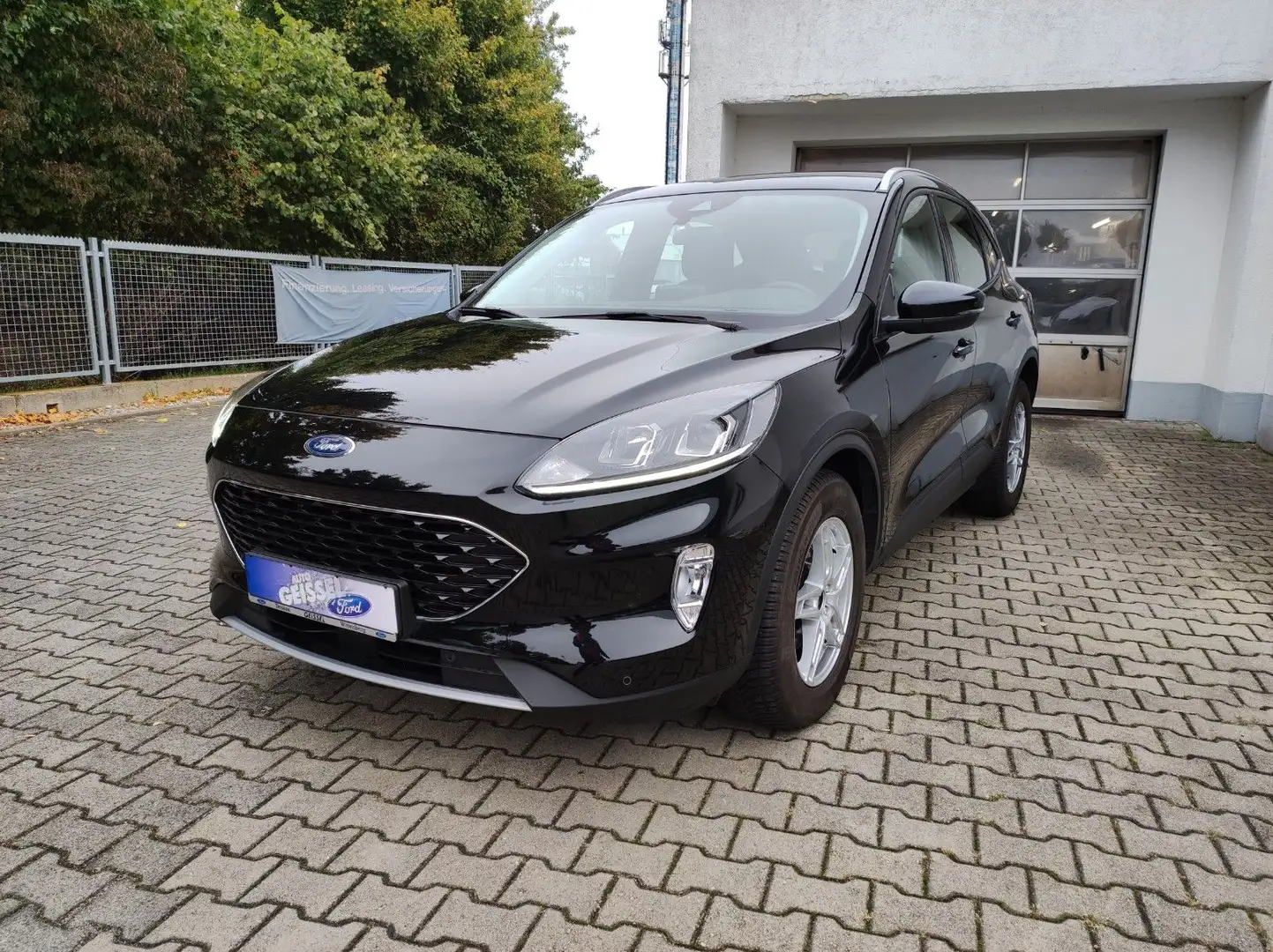 Ford Kuga Cool & Connect KLIMA Navi DAB Winterpaket Noir - 1