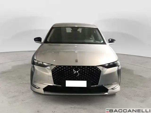 DS Automobiles DS 4 view 7