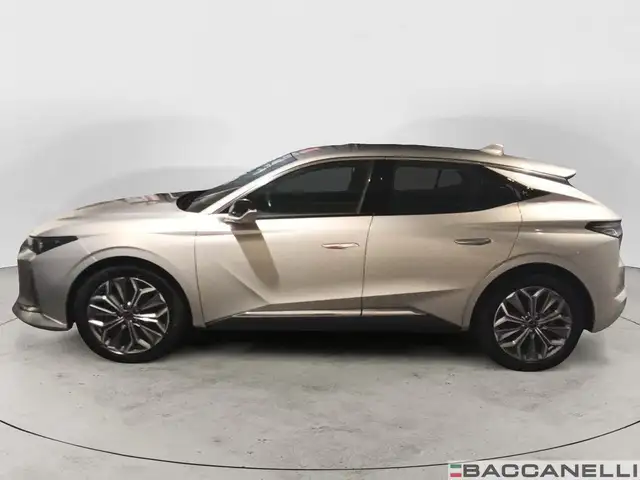DS Automobiles DS 4 view 2