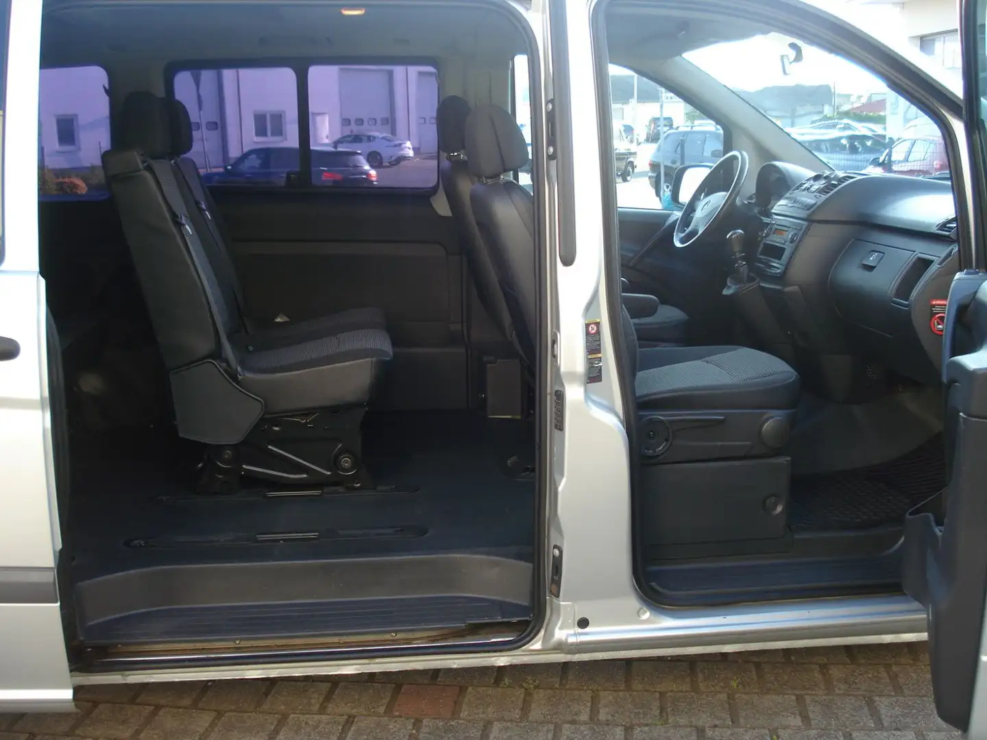 Mercedes-Benz Vito 116 CDI extralang. 7-SITZE ! ST.HZ! EURO-5! Zilver - 2