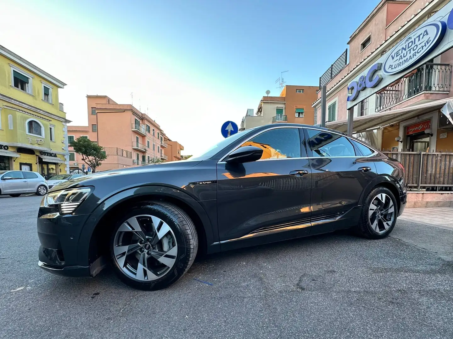 Audi e-tron 50 Sportback quattro AUTO UNIPRO NAVI PELLE FL Gri - 2