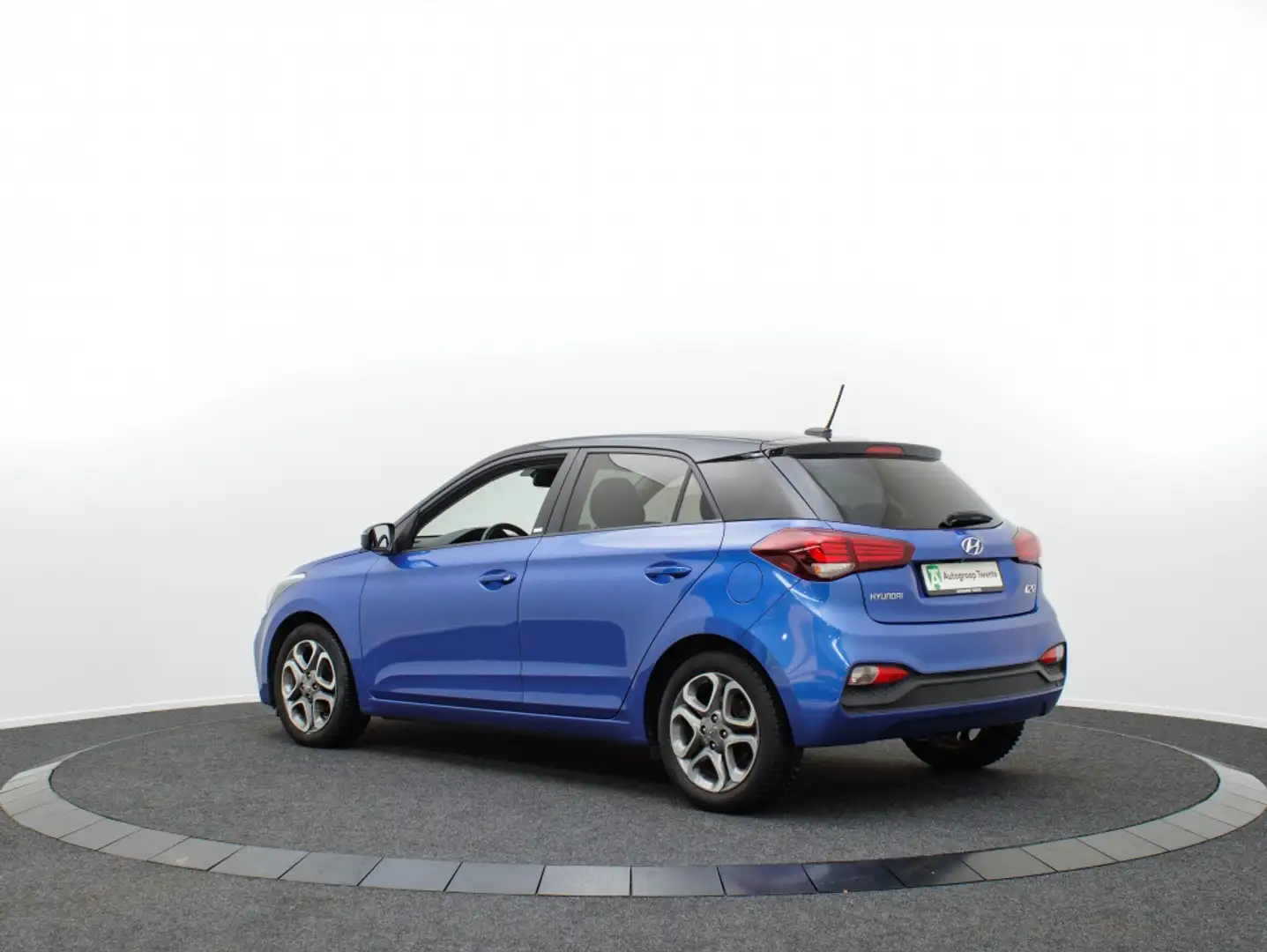 Hyundai i20 1.2 MPI Comfort Smart | Navigatie | Stoel- en stuu Blau - 2