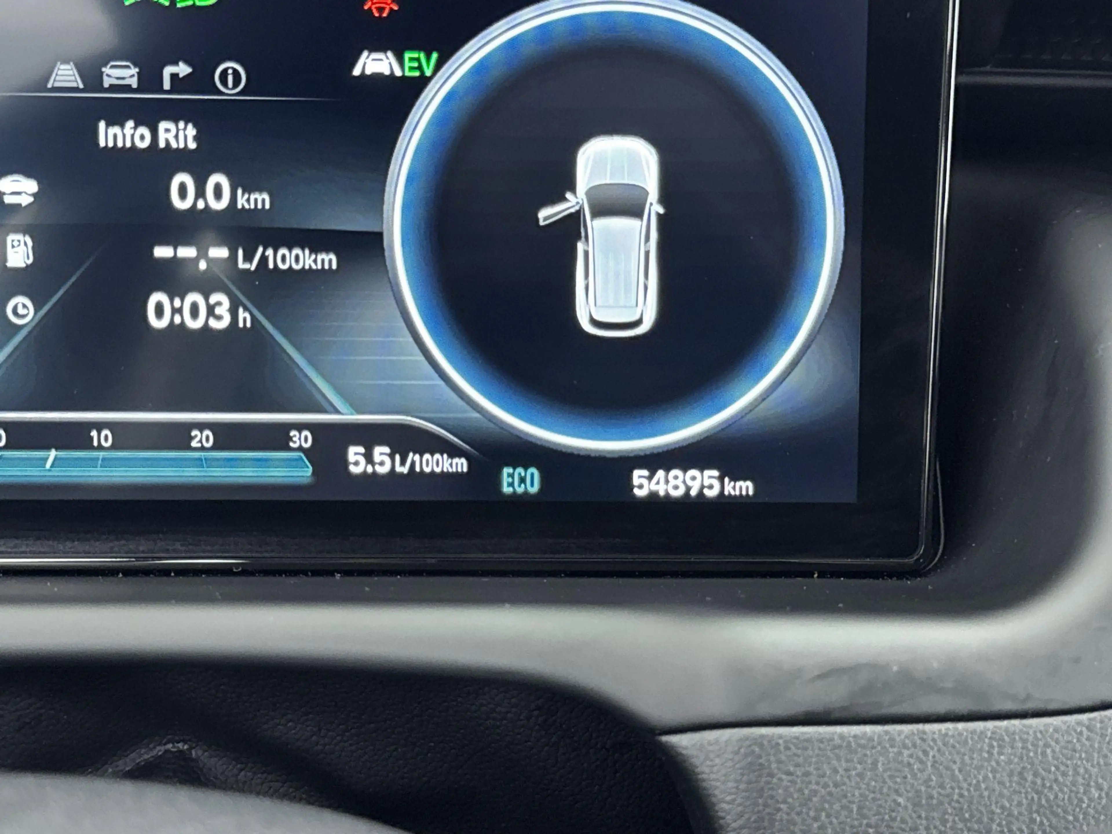 Hyundai TUCSON 1.6 T-GDI HEV COMFORT | TREKGEWICHT 1650 KG | TREK — photo 9