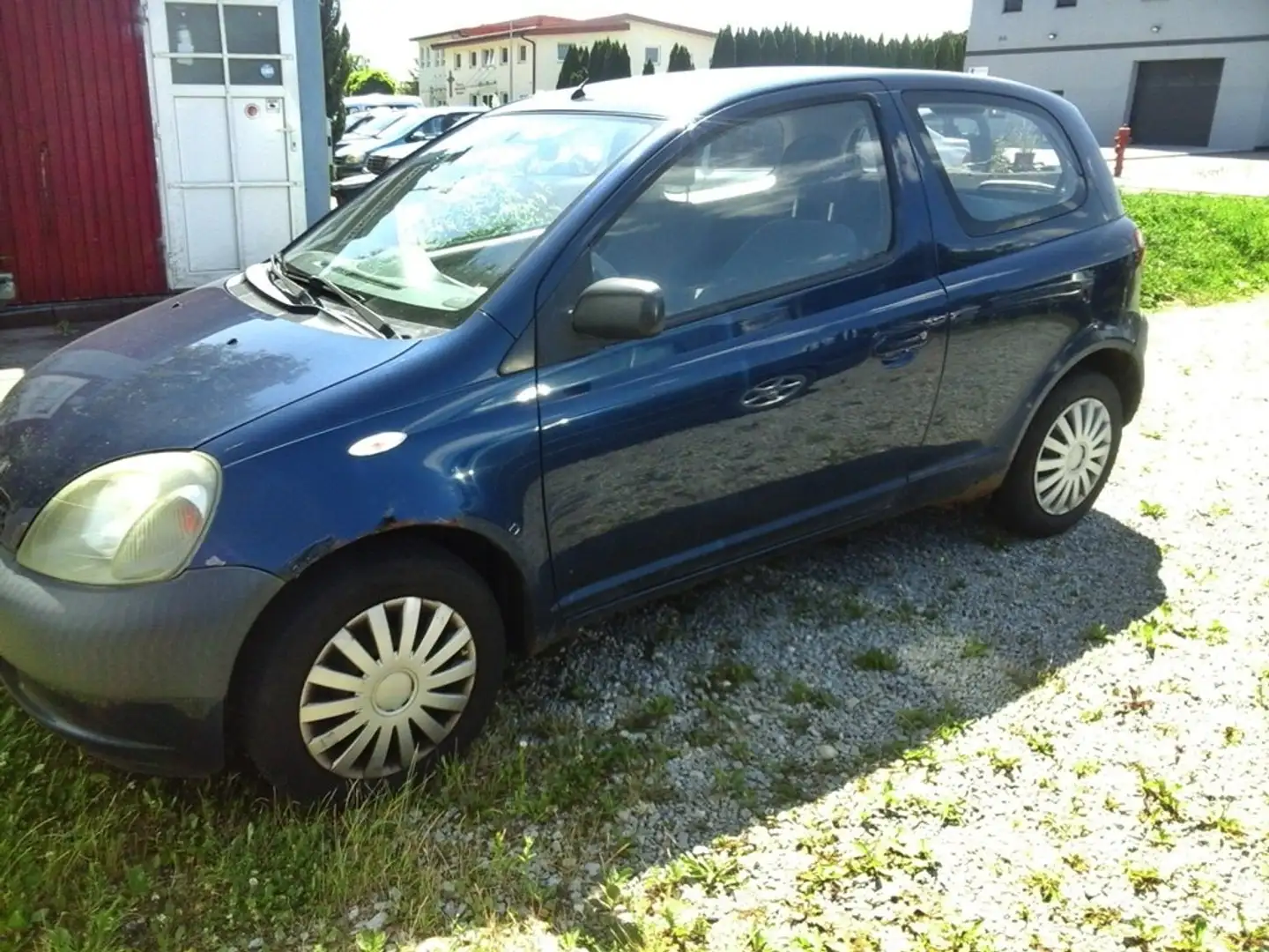 Toyota Yaris 1.0 linea sol/ mit TÜV/ met+ABS+eFH+Servo+ZV Blau - 2