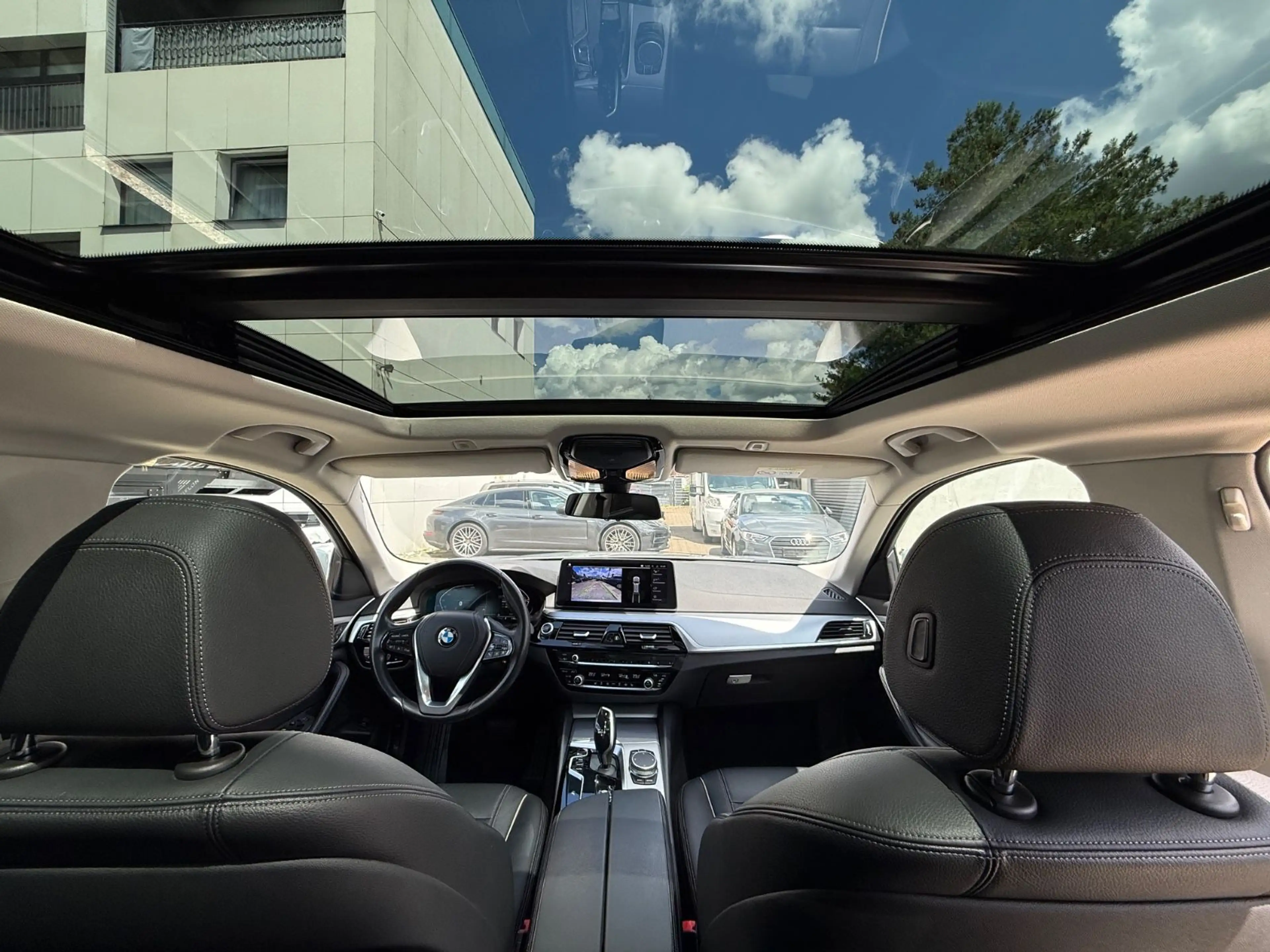 BMW 518 dTouringLCI/ Aut/LuxLine/Pano/Kam/Leder/ — photo 22