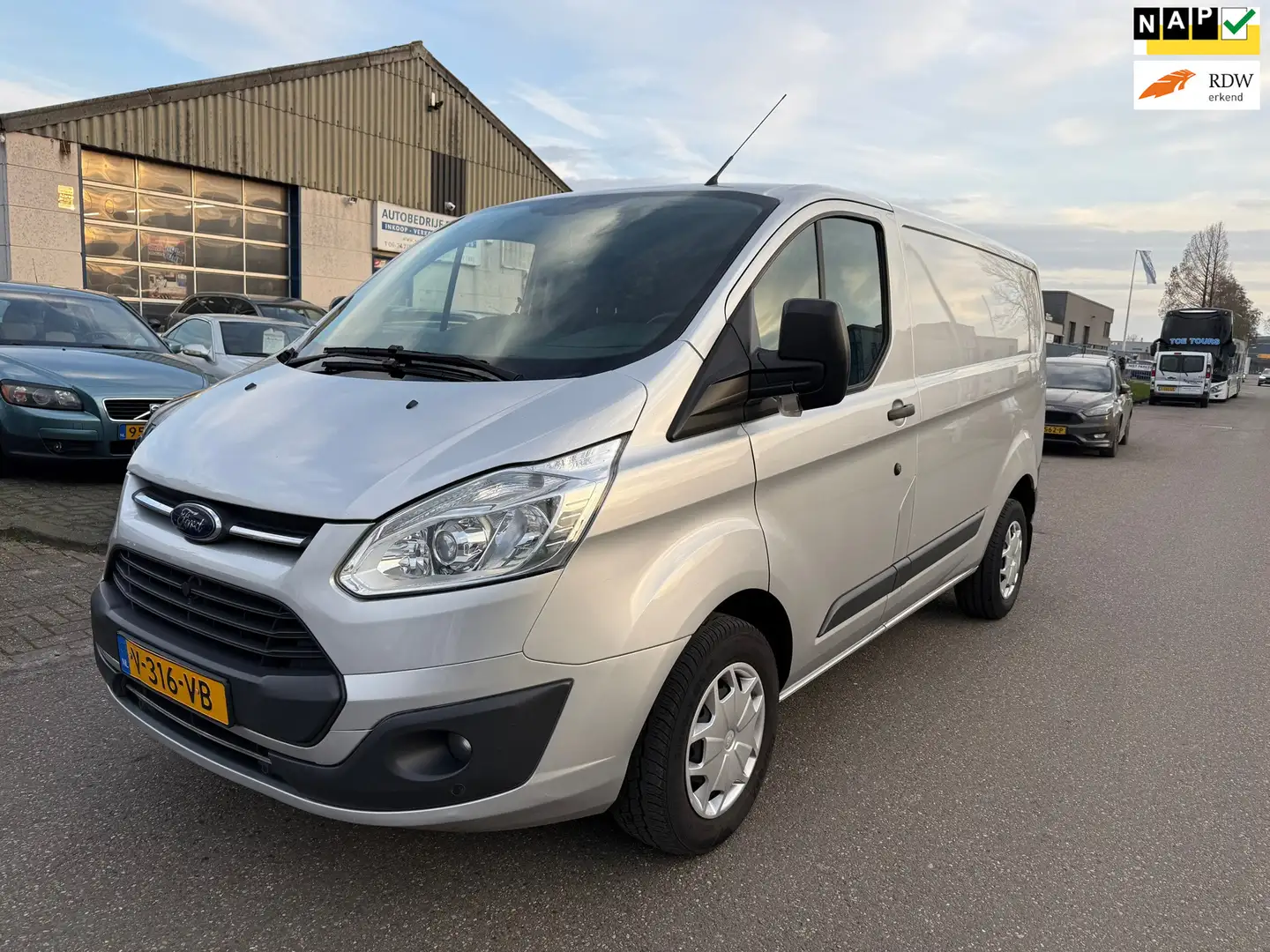 Ford Transit Custom 270 2.0 TDCI L1H1 Trend NAV. + Airco Bj:2019 NAP! - 1