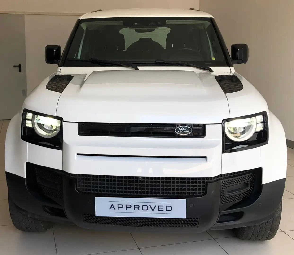 Land Rover Defender 110 2.0 SD4 240CV AWD Auto S Biały - 2