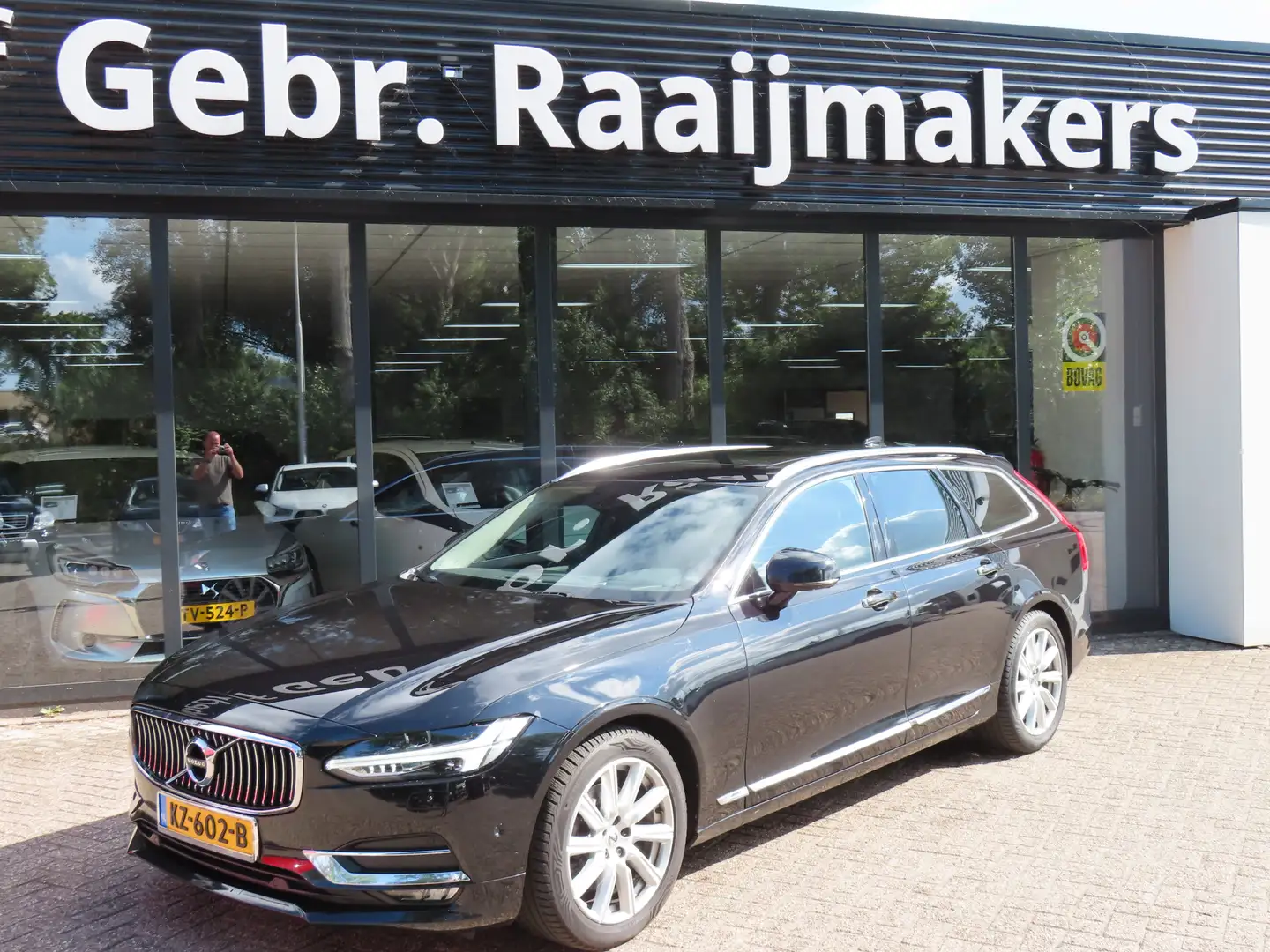 Volvo V90 2.0 D4 Inscription*LED*ACC*EXPORTPRIJS* Zwart - 1