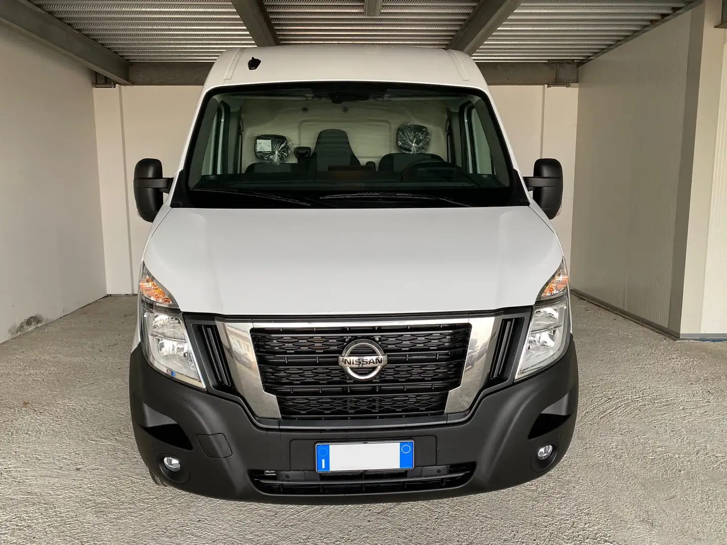 Nissan Interstar INTERSTAR N-CONNECTA L2P2H2 150 CV Bílá - 1