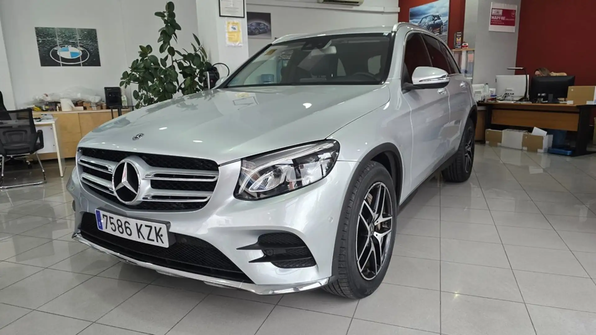 Mercedes-Benz GLC 220 220d 4Matic Aut. Gris - 2
