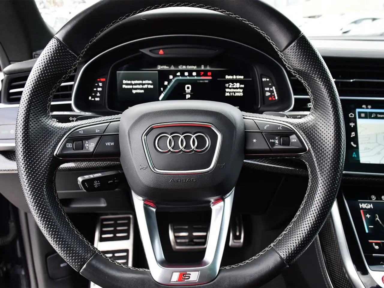 Audi SQ8 снимка Audi SQ8