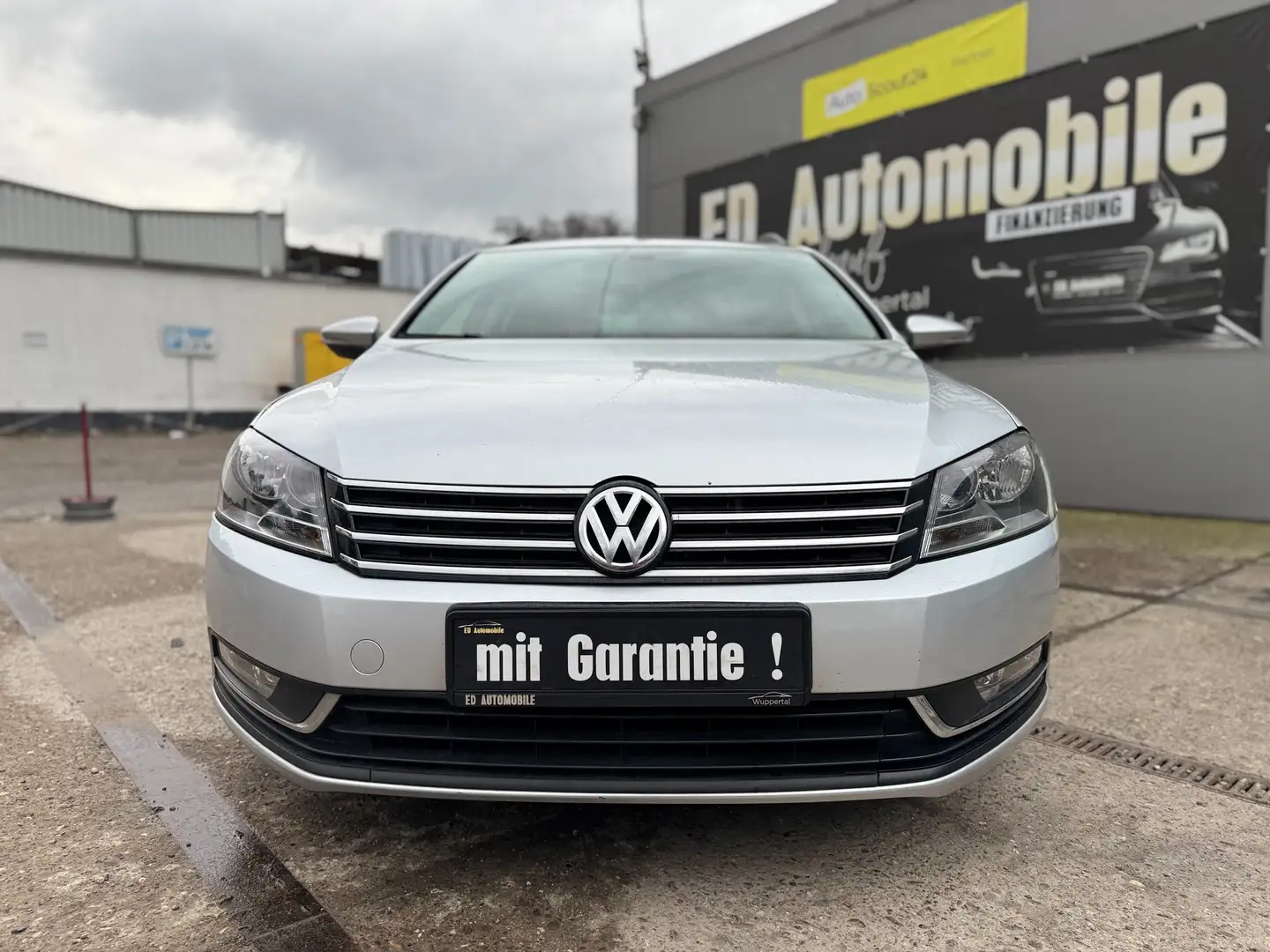 Volkswagen Passat Variant 2.0 TDI MIT GARANTIE! *AUTOMATIK* Silber - 2