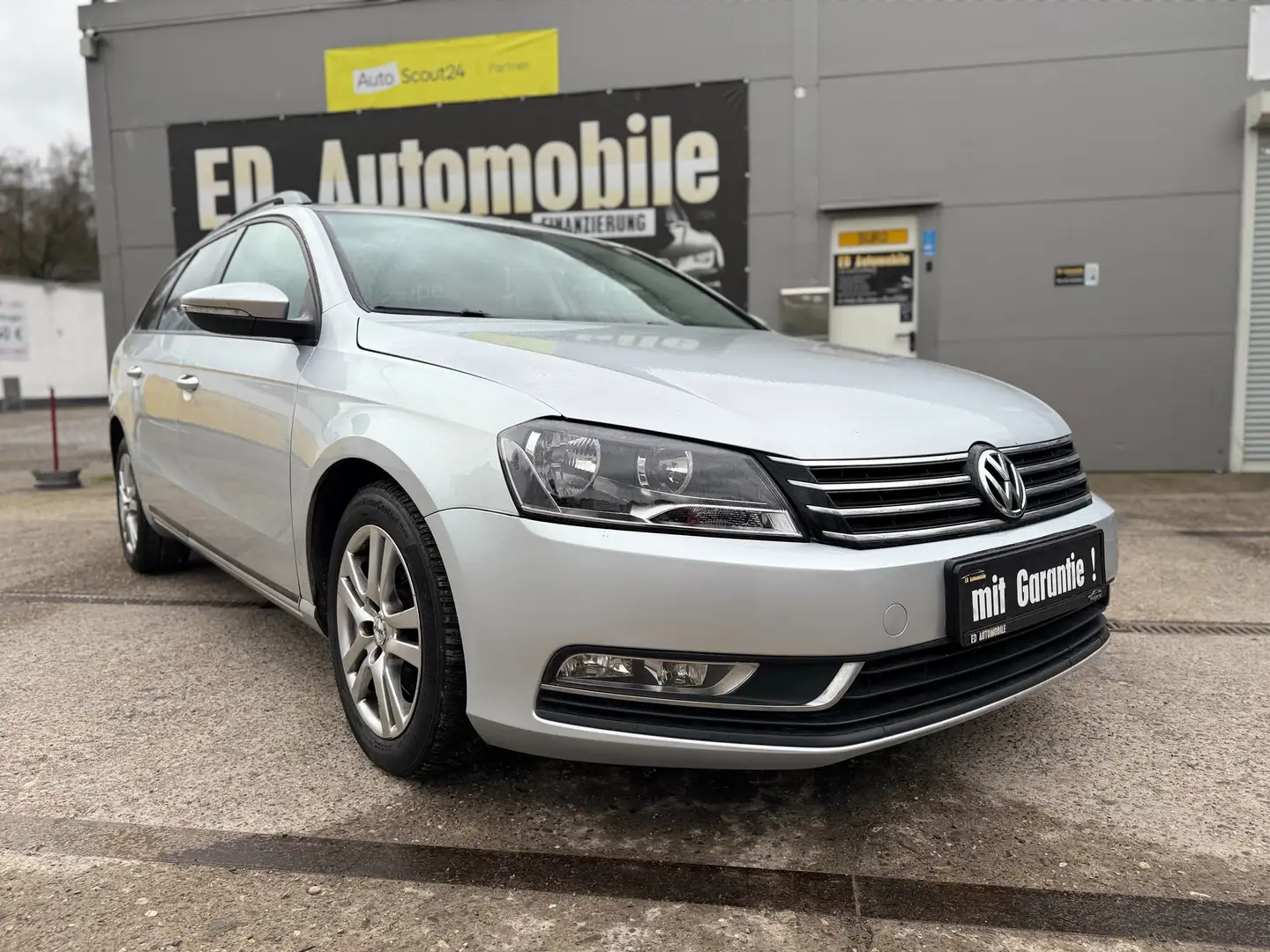 Volkswagen Passat Variant 2.0 TDI MIT GARANTIE! *AUTOMATIK* Silber - 1