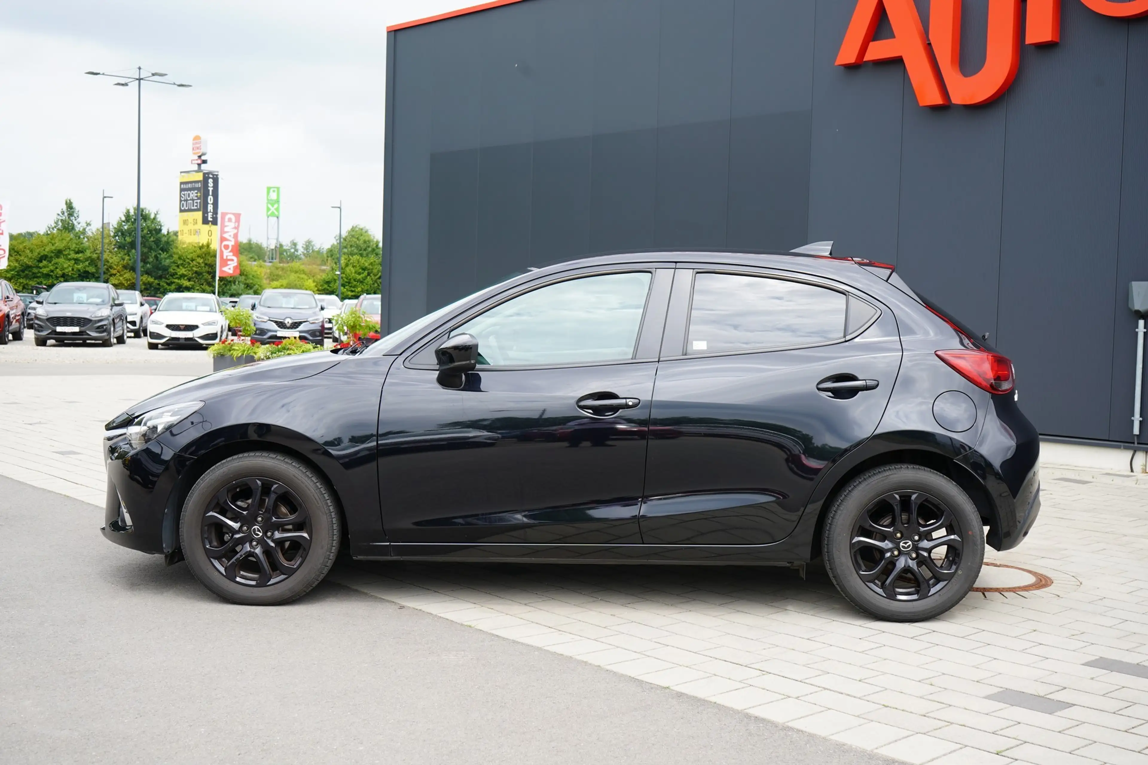 Mazda 2 1.5 Skyactiv-G Center-Line AAC Sitzheizung PDC — photo 2