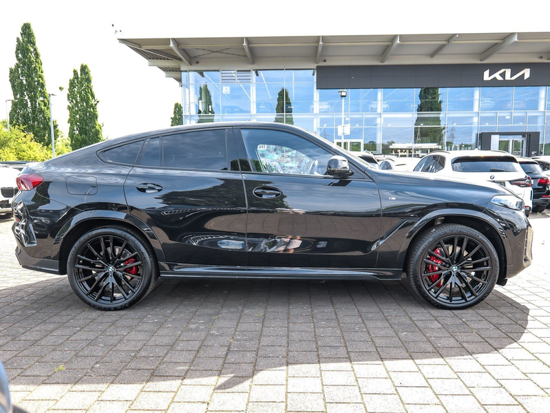 BMW X6 xDrive30d M Sport HUD PANO RFK NAVI LED DAB — photo 10