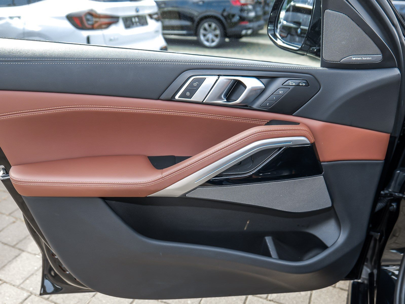 BMW X6 xDrive30d M Sport HUD PANO RFK NAVI LED DAB — photo 22
