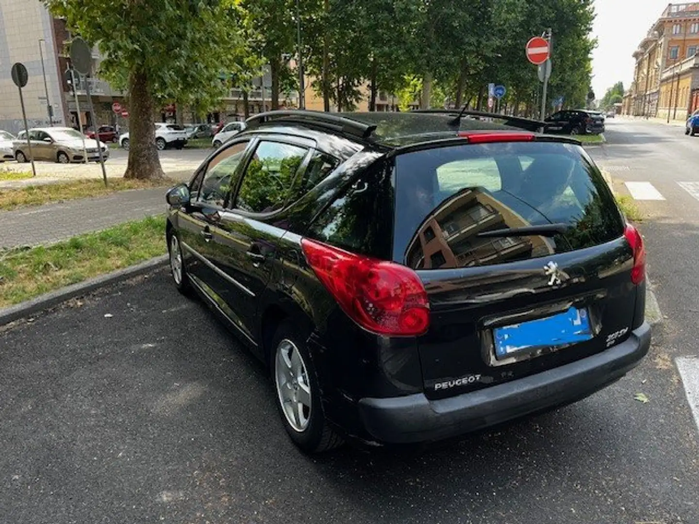 Peugeot 207 207 SW 1.4 8v X-Line eco-Gpl FL Negro - 2
