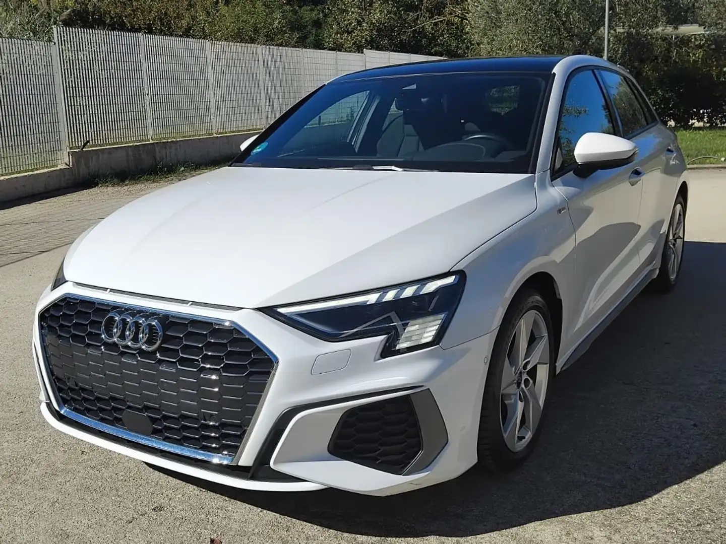 Audi A3 A3 S-line 150cv Tetto panoramico -Matrix Blanc - 1