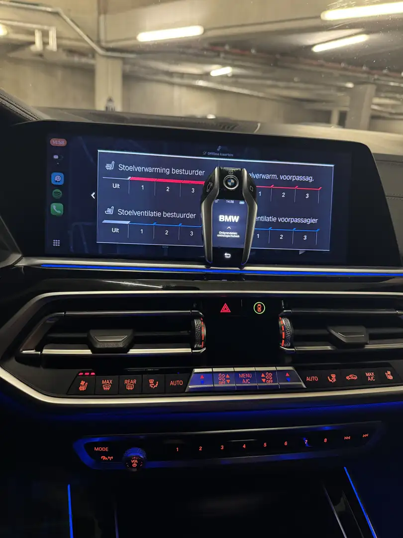 BMW X5 xDrive30d M pakket Beige - 2