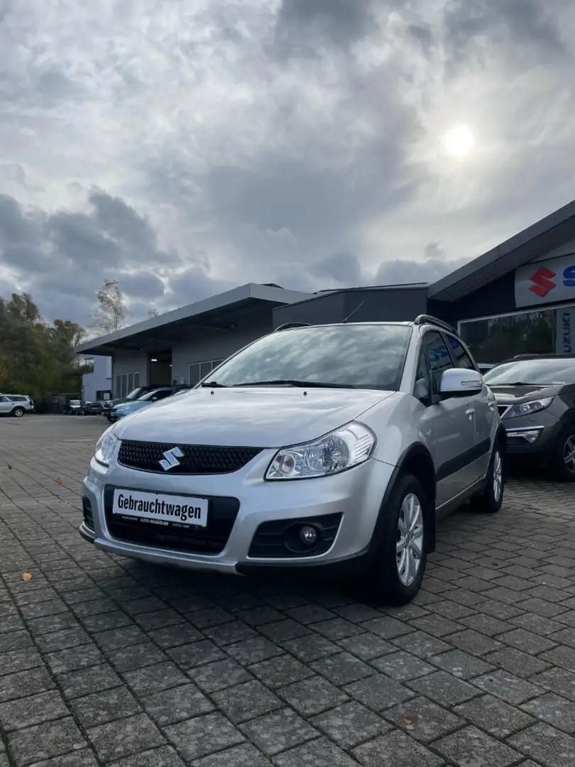 Suzuki SX4 Classic Style 4X4 Silber - 2