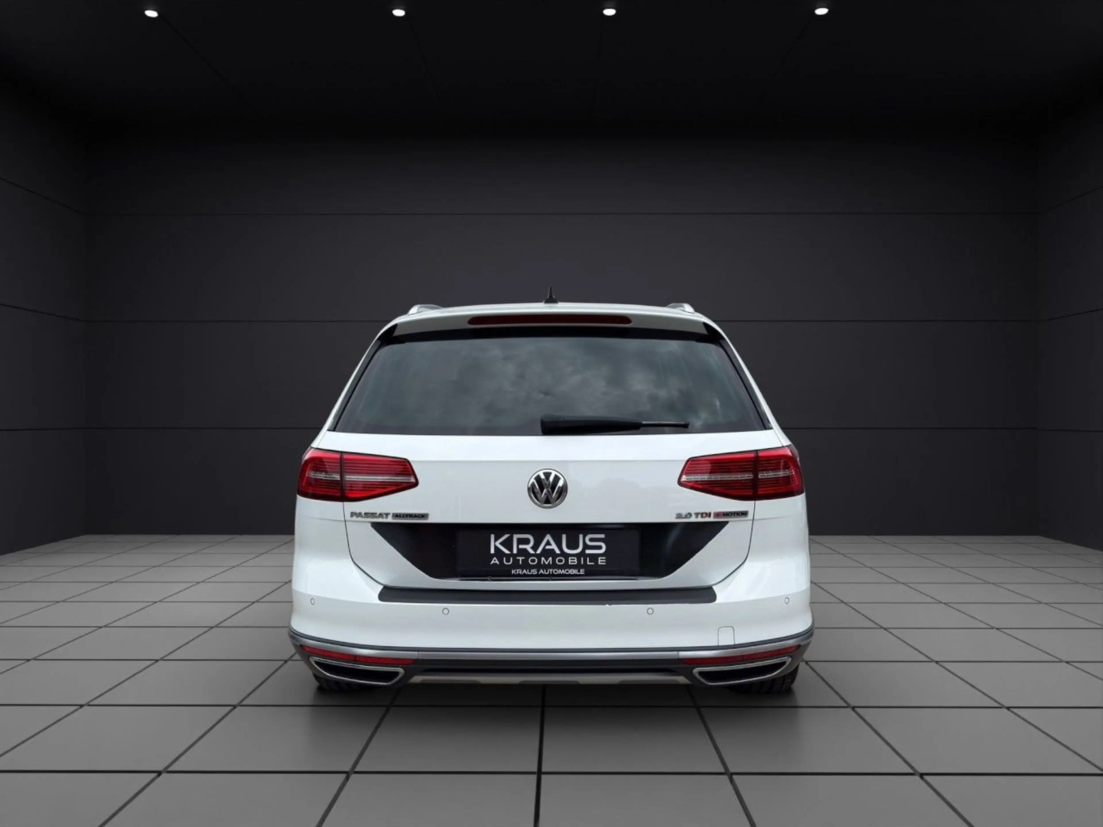 Volkswagen Passat Alltrack 2.0 TDI 4MO DSG NAVI LED ACC CAM — photo 5