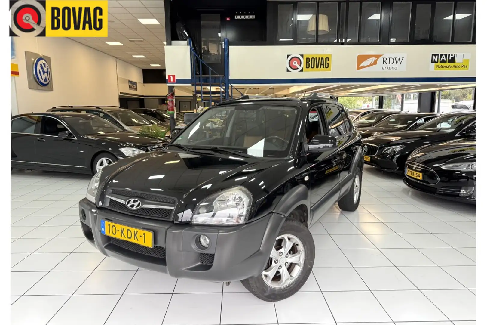 Hyundai TUCSON 2.0i Style Bovag Garantie Schwarz - 1