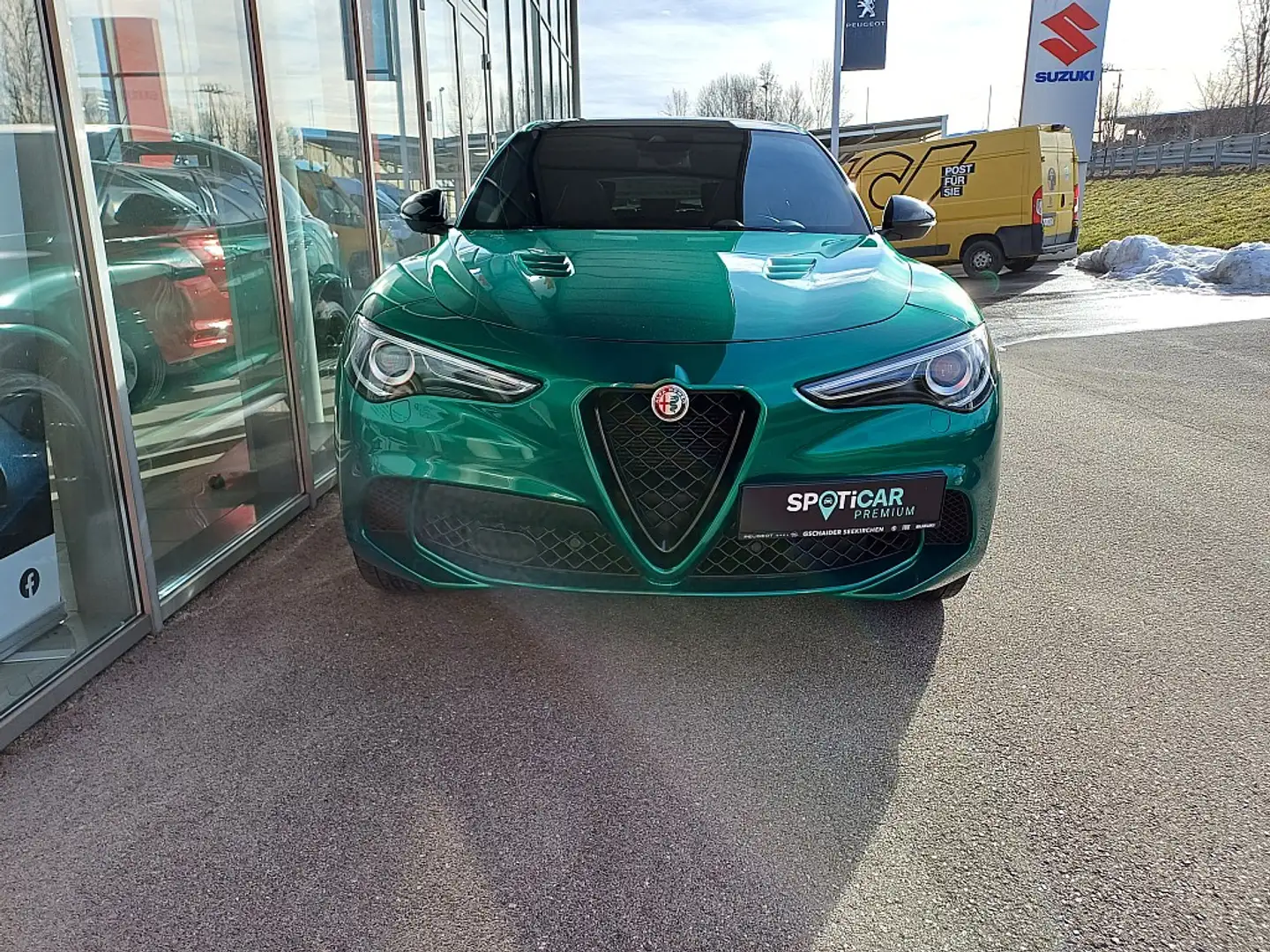 Alfa Romeo Stelvio Quadrifoglio 2,9 V6 Bi-Turbo 510 AT8 Q4 Grün - 2