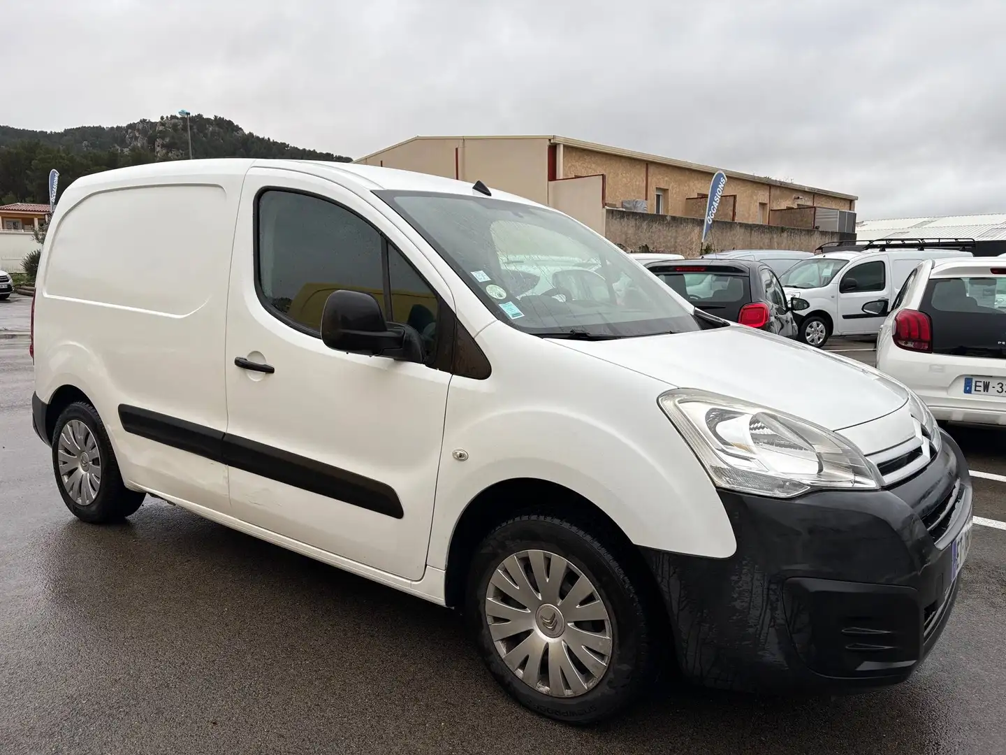 Citroen Berlingo M 1.6 BlueHdi 75 Business 3 PL Blanc - 2