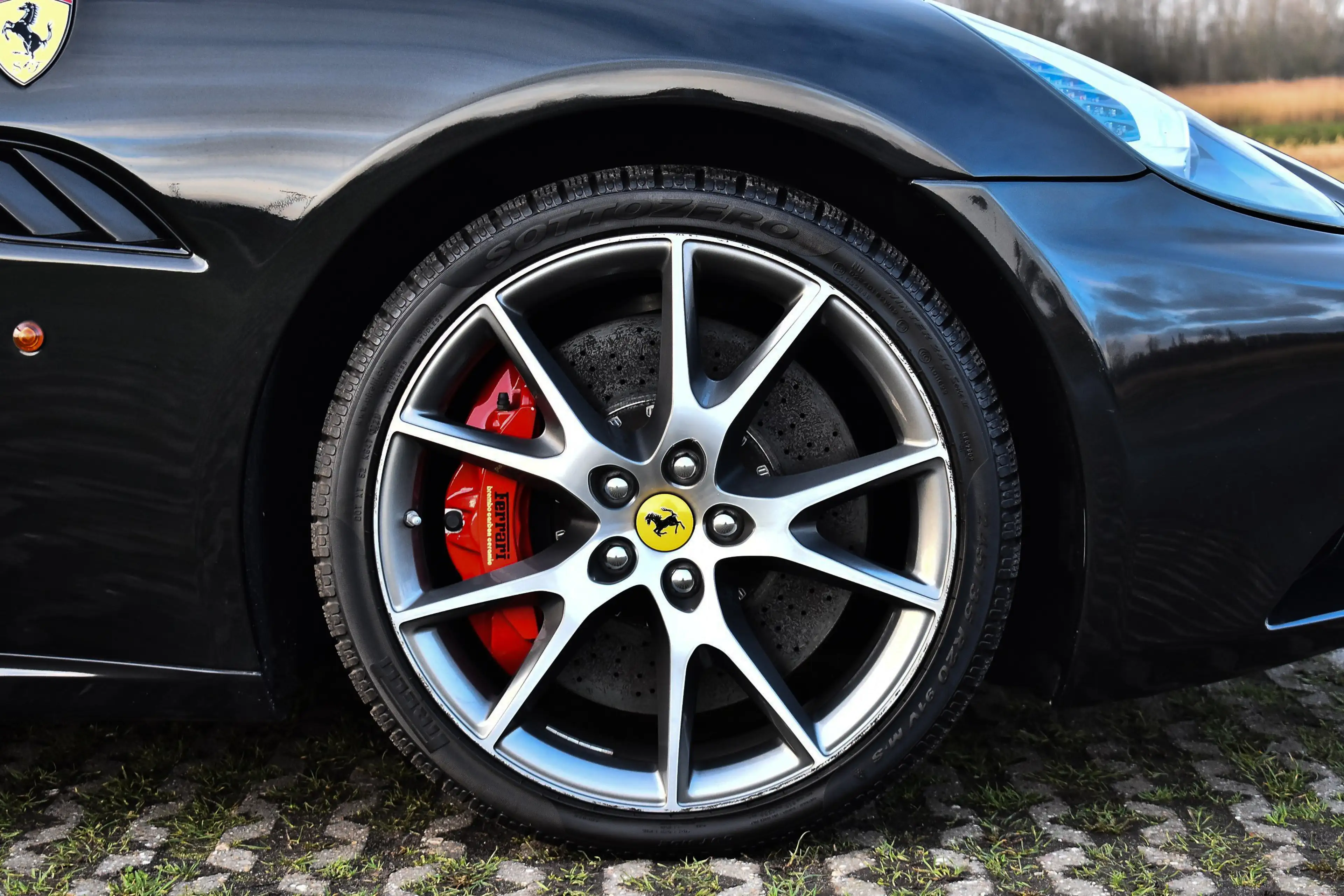 Ferrari California 4.3 V8 — photo 7