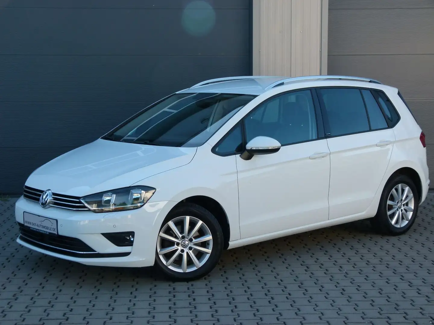 Volkswagen Golf Sportsvan VII Allstar 1,6 TDI Navi PDC AHK Bianco - 1