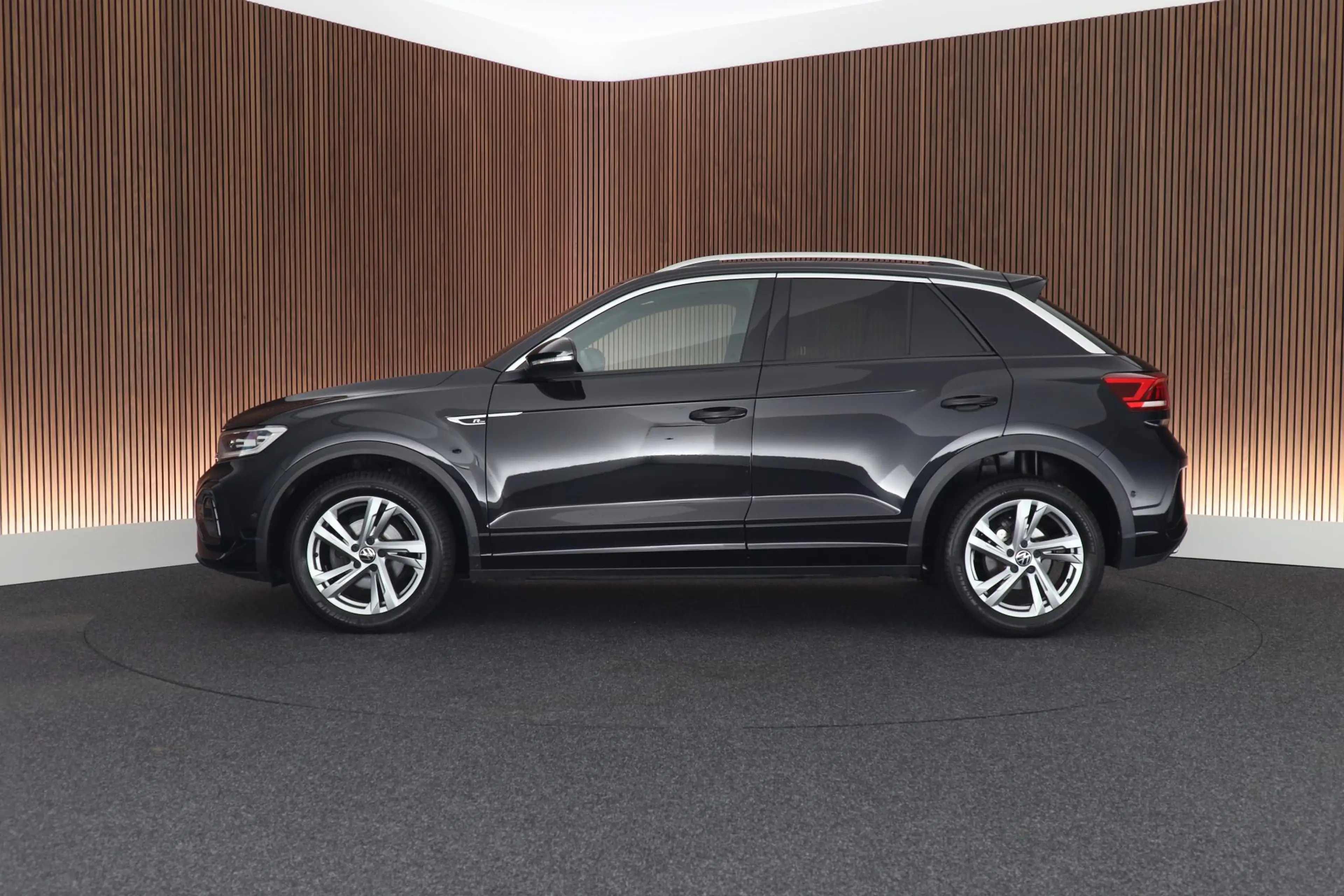 Volkswagen T-Roc 1.5 TSI 150pk DSG R-Line Business+ Trekhaak Camera — photo 8