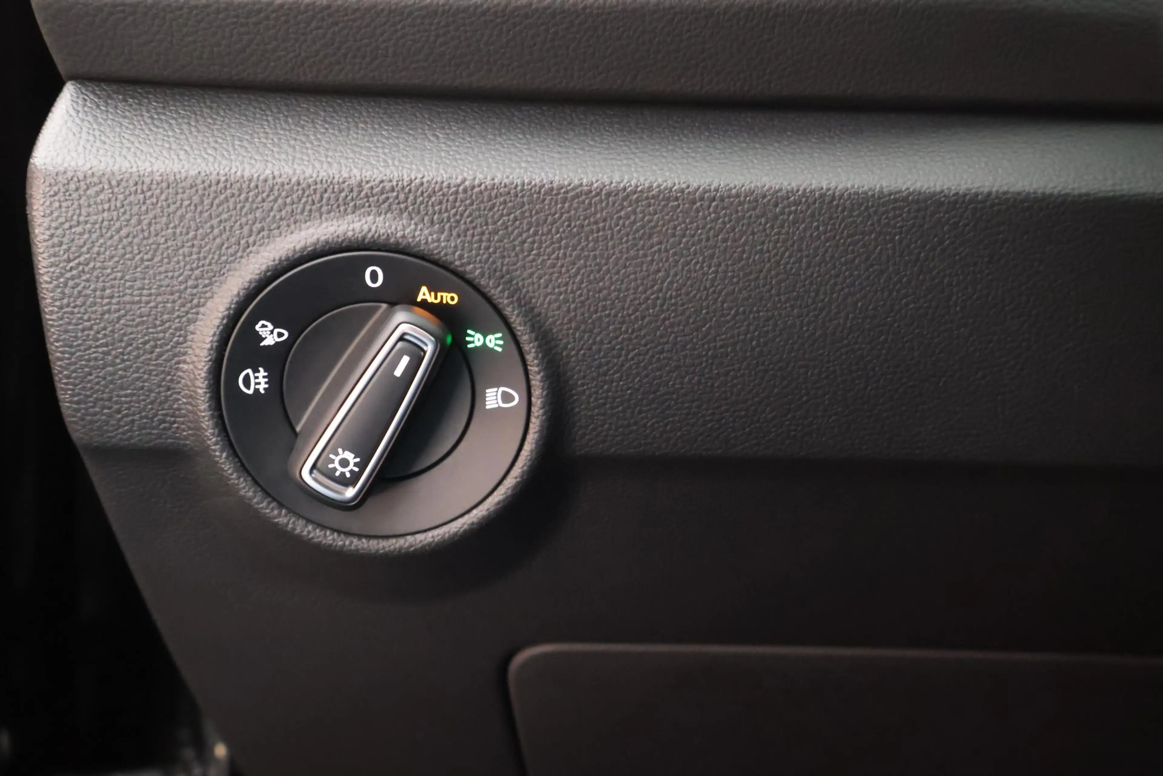 Volkswagen T-Roc 1.5 TSI 150pk DSG R-Line Business+ Trekhaak Camera — photo 17