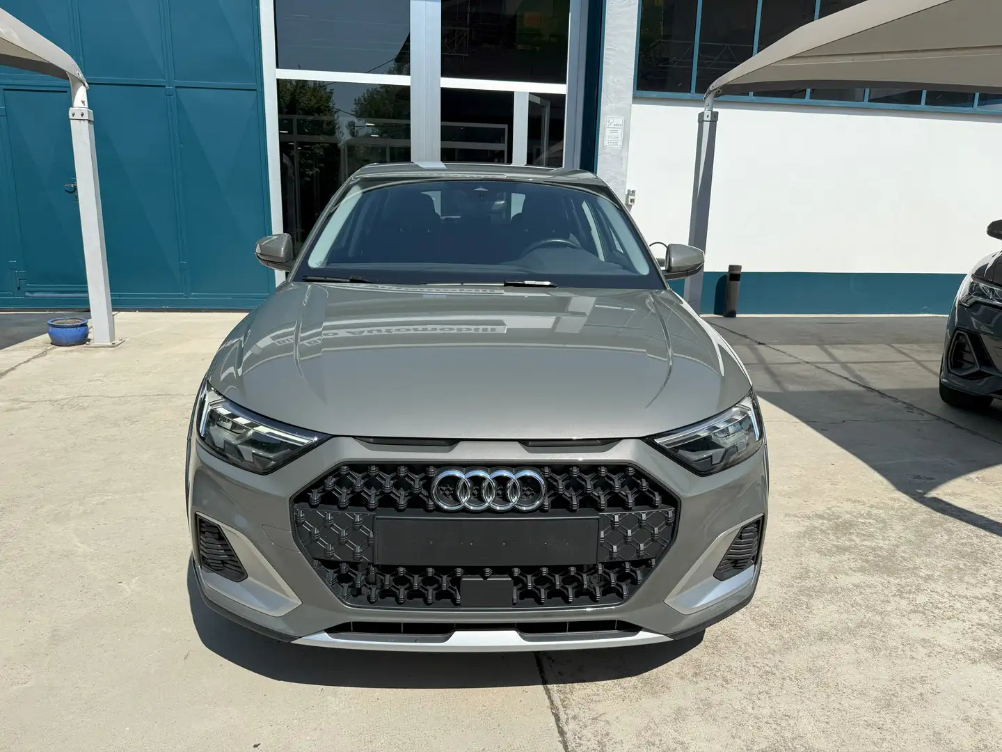 Audi A1 A1 CITYCARVER 30 TFSI 110 CV ADVANCED PERFETTA! Grigio - 2
